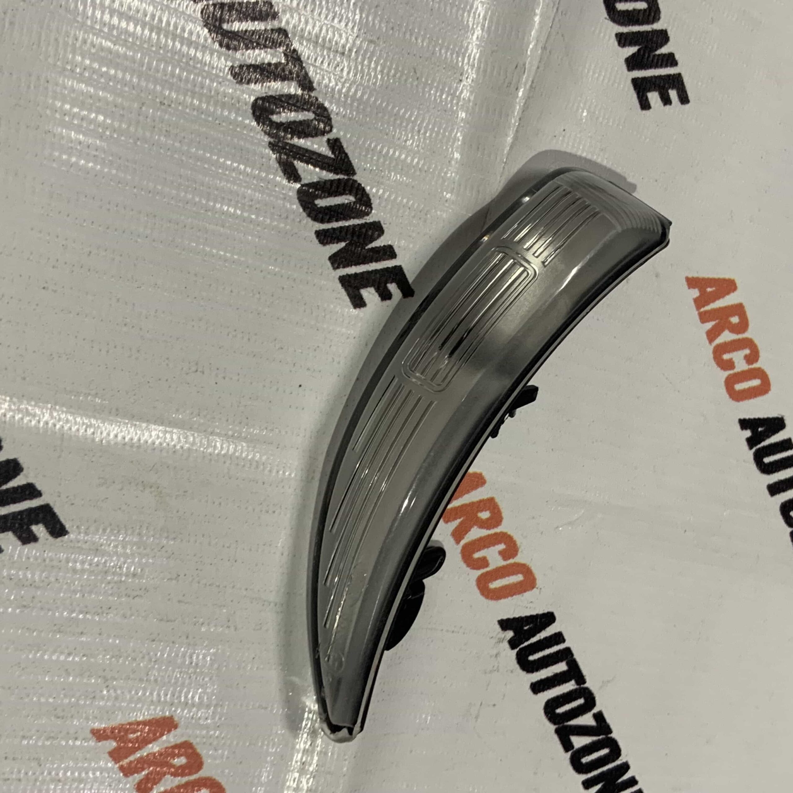 SIDE MIRROR INDICATOR ASPIRE RIGHT FORD