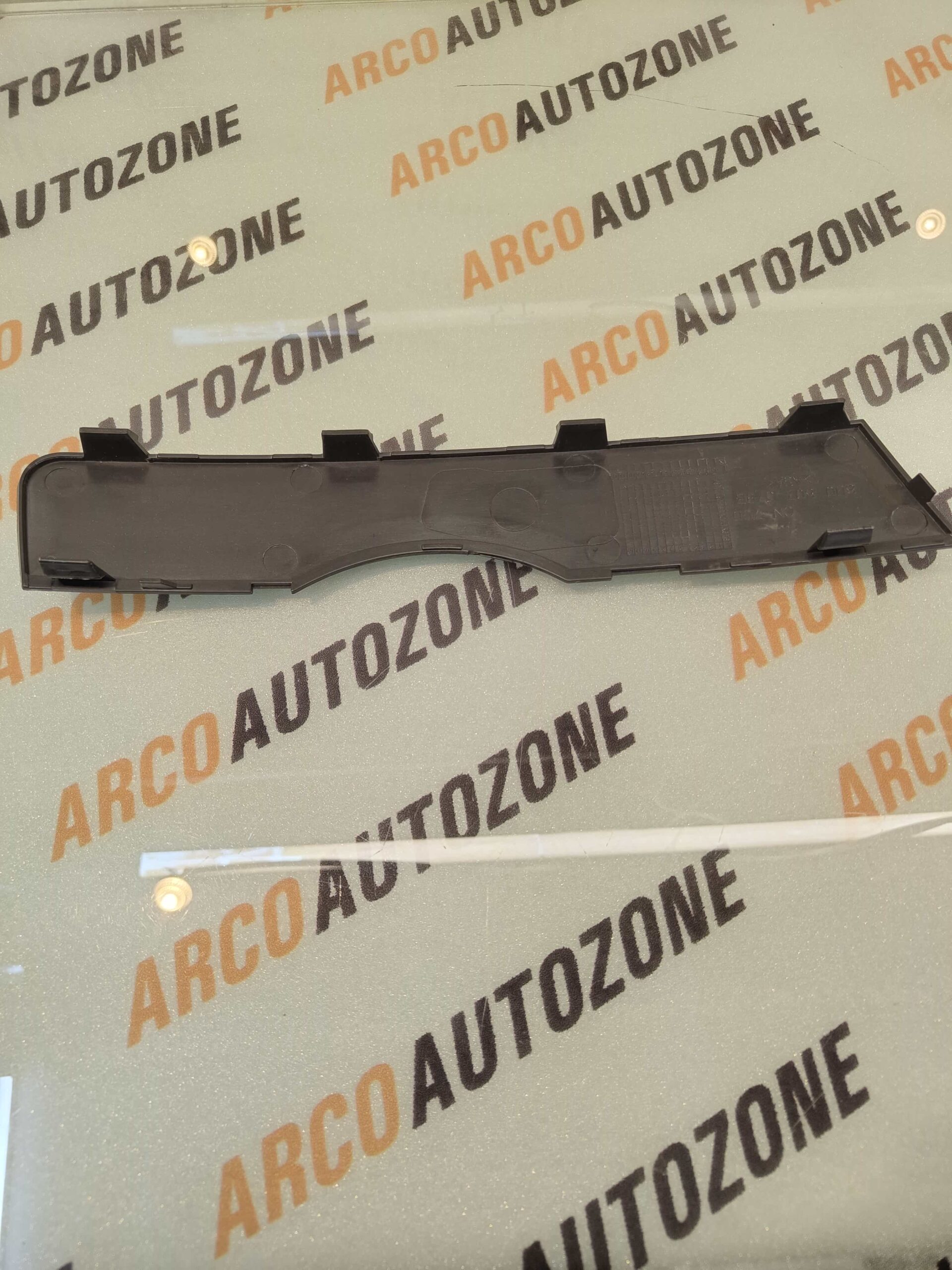 FOG LAMP COVER Q3 T1 LEFT UPPER STRIP