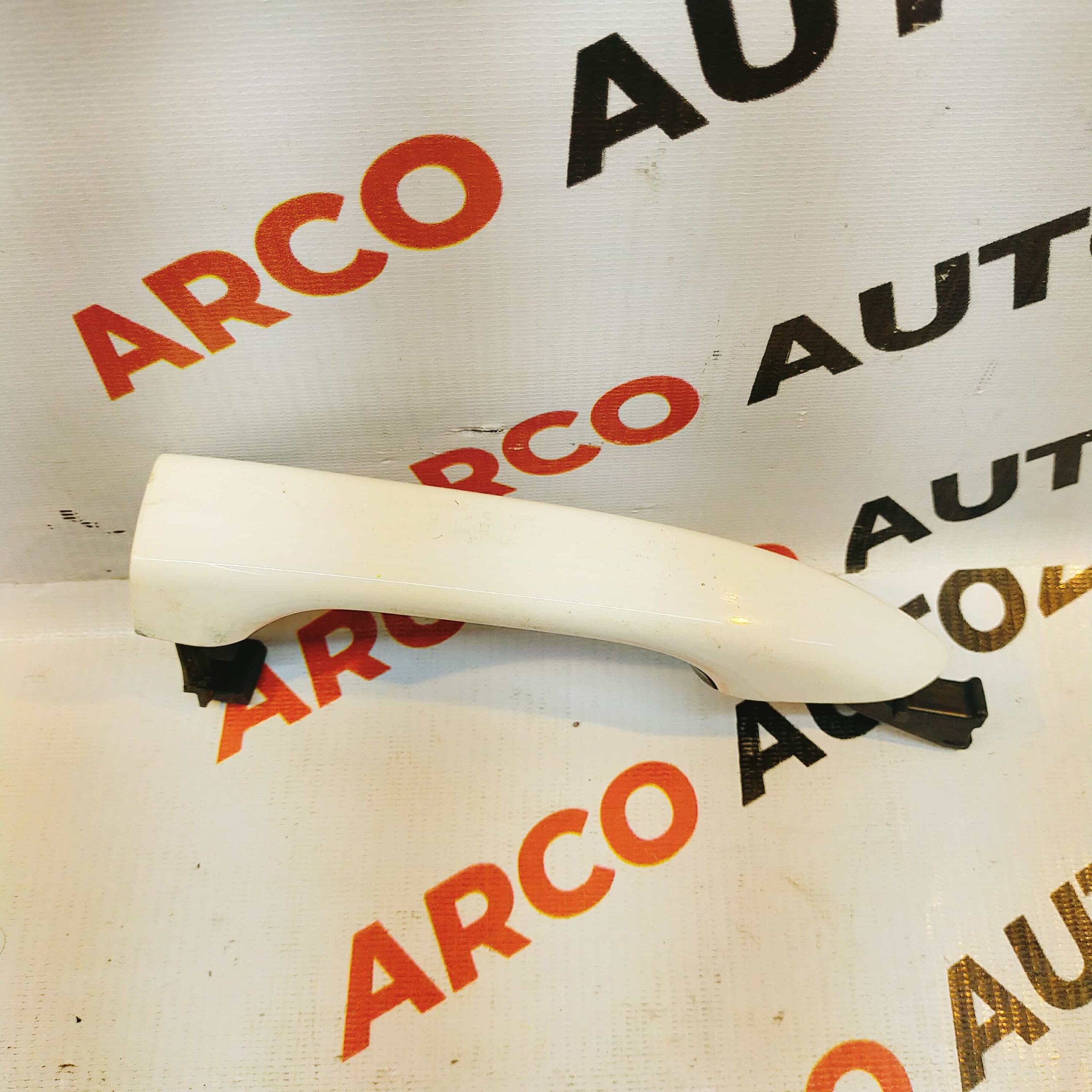 OUTER HANDLE GRAND XCENT FRONT RIGHT REAR RIGHT PAINT 82661B4001