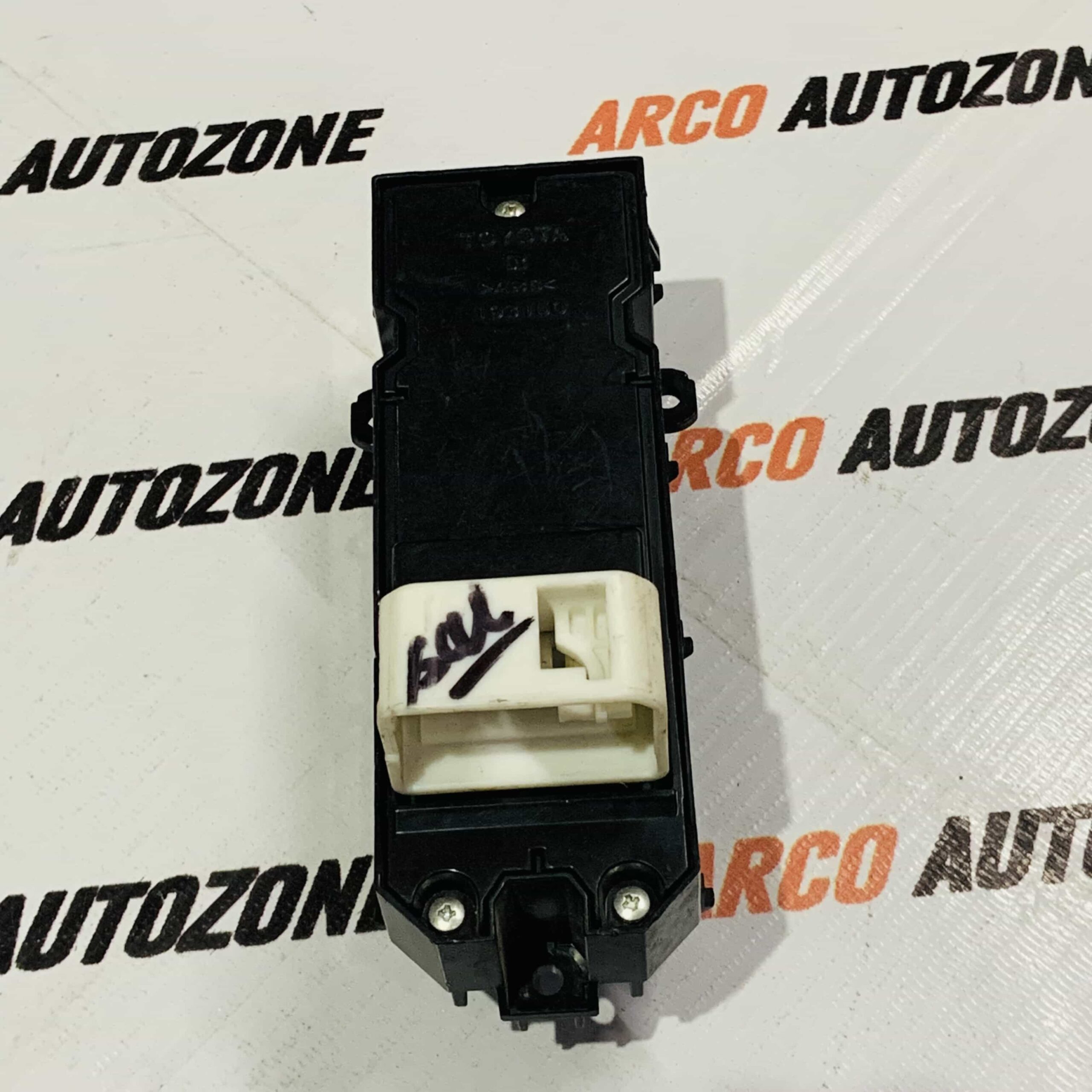 POWER WINDOW SWITCH MAIN CRYSTA FORTUNER 16 FRONT RIGHT AUTO IMP 840400K110