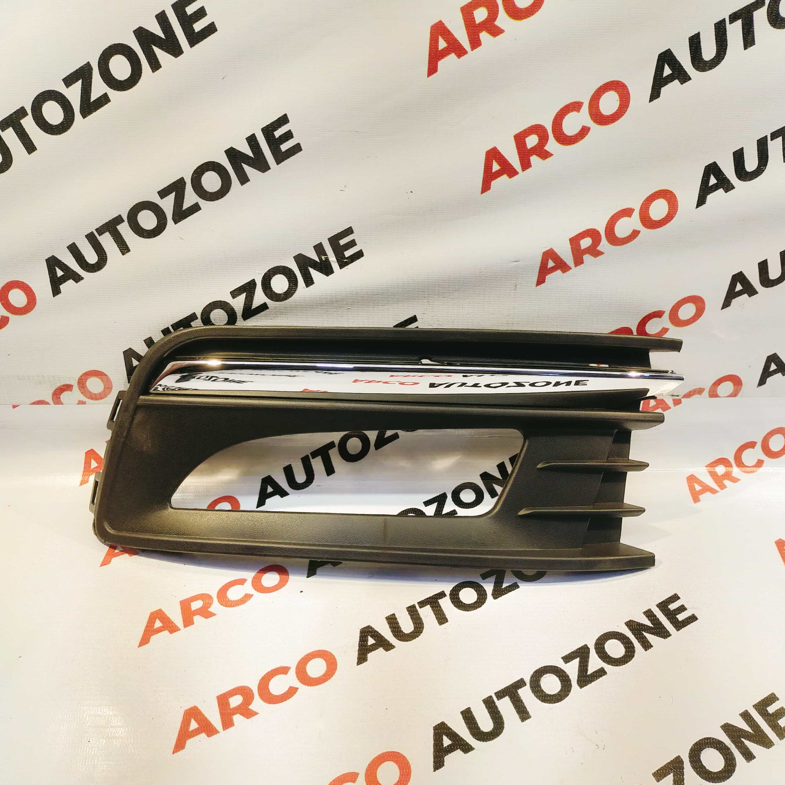 FOG LAMP COVER VENTO T2 LEFT CHROME HOLE