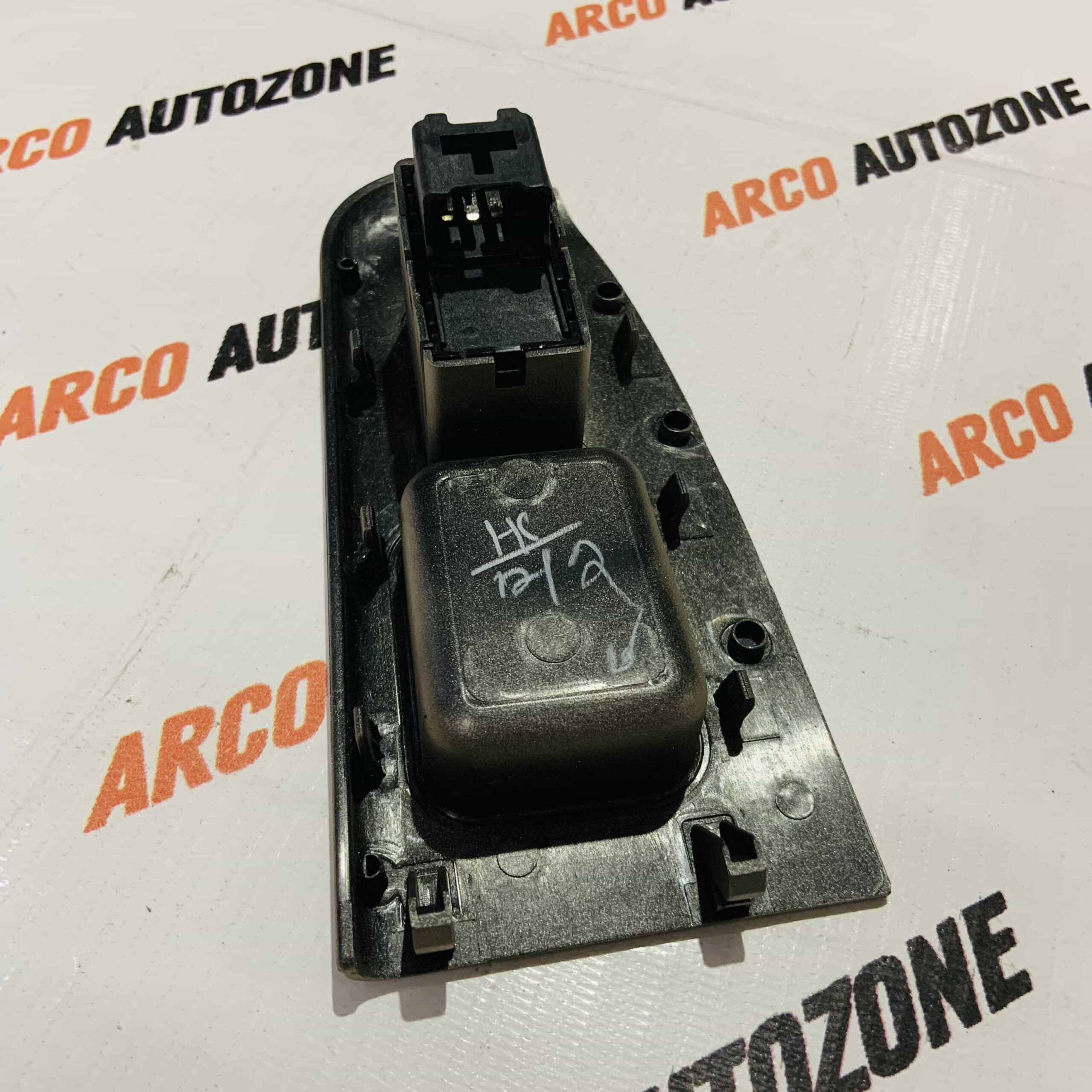 POWER WINDOW SWITCH SINGLE VISTA FRONT LEFT BEIGE MINDA S22092
