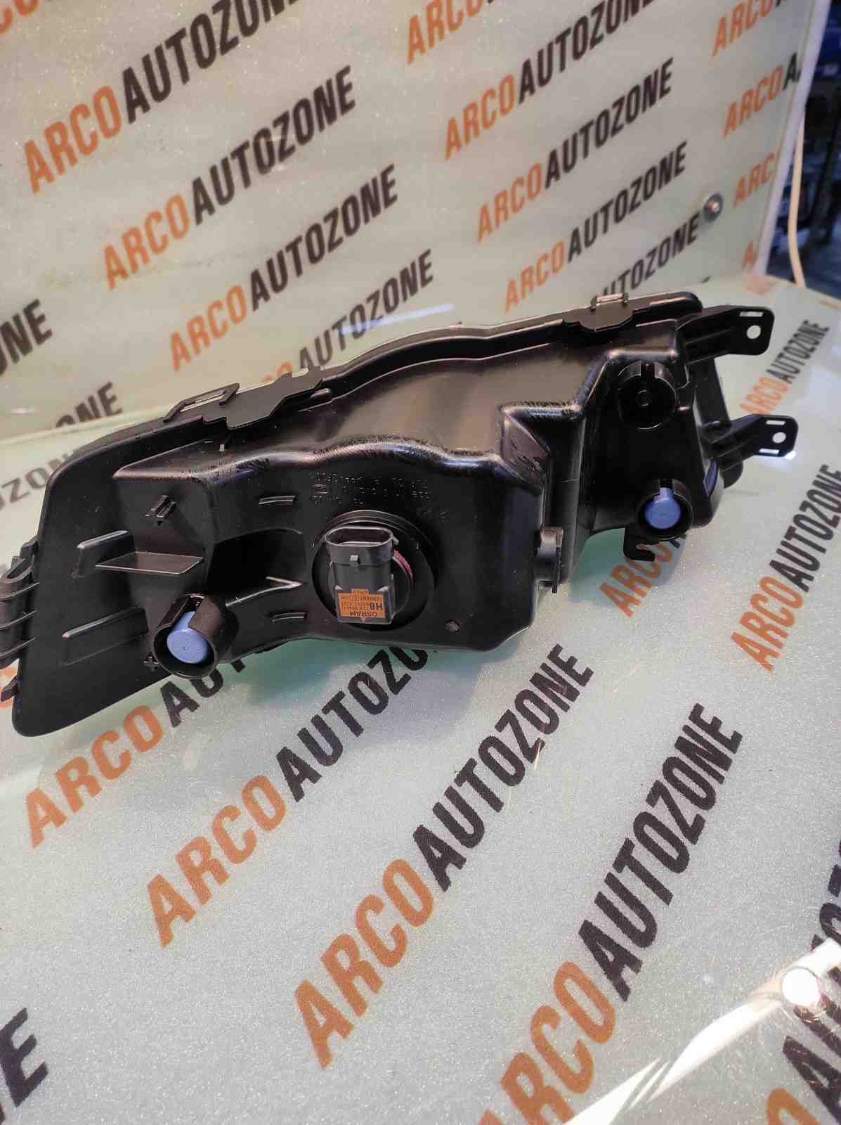 FOG LAMP RAPID RIGHT 2ND GEN CHR VW 5JA941700