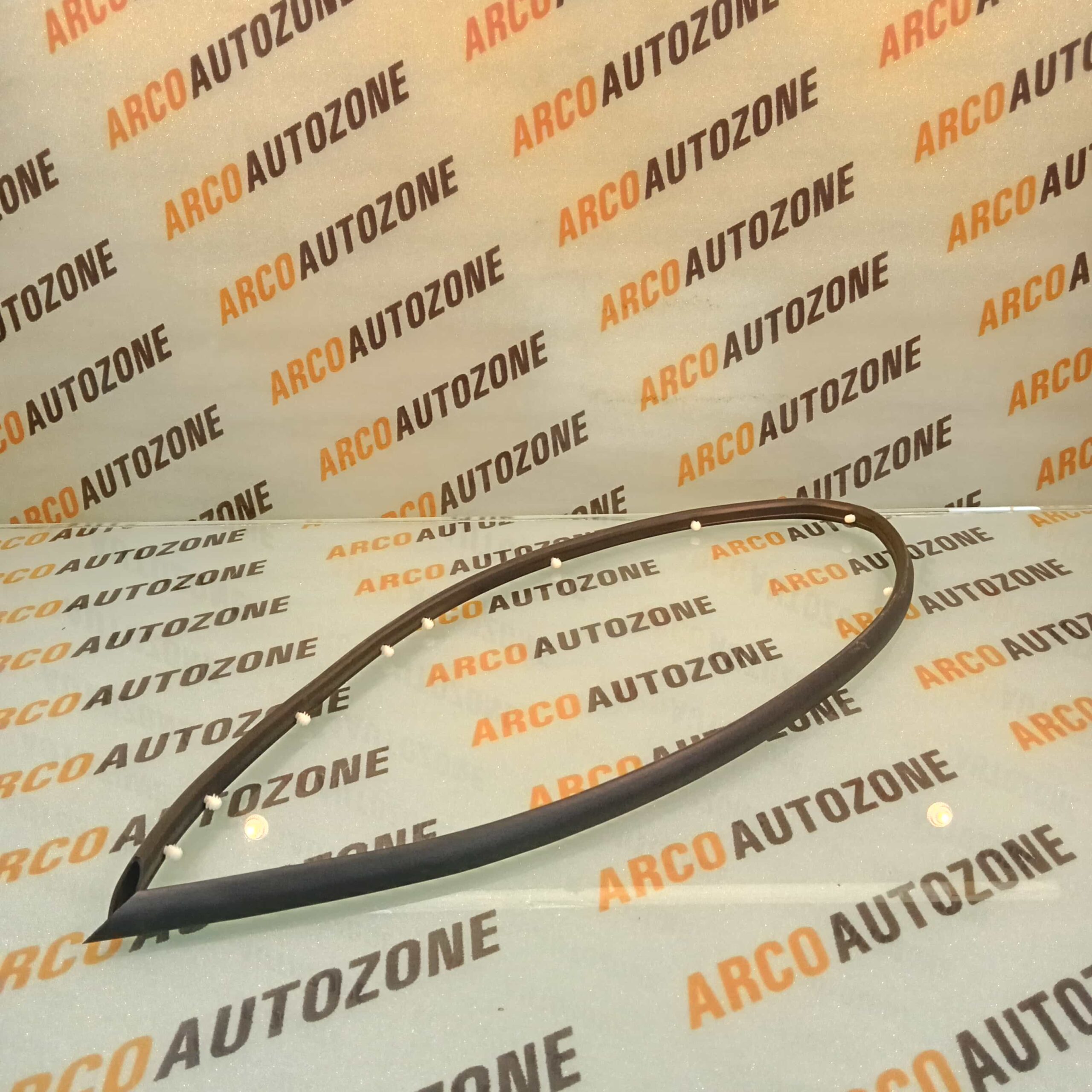 BONNET RUBBER VERNA 18 HYU 86570H6000