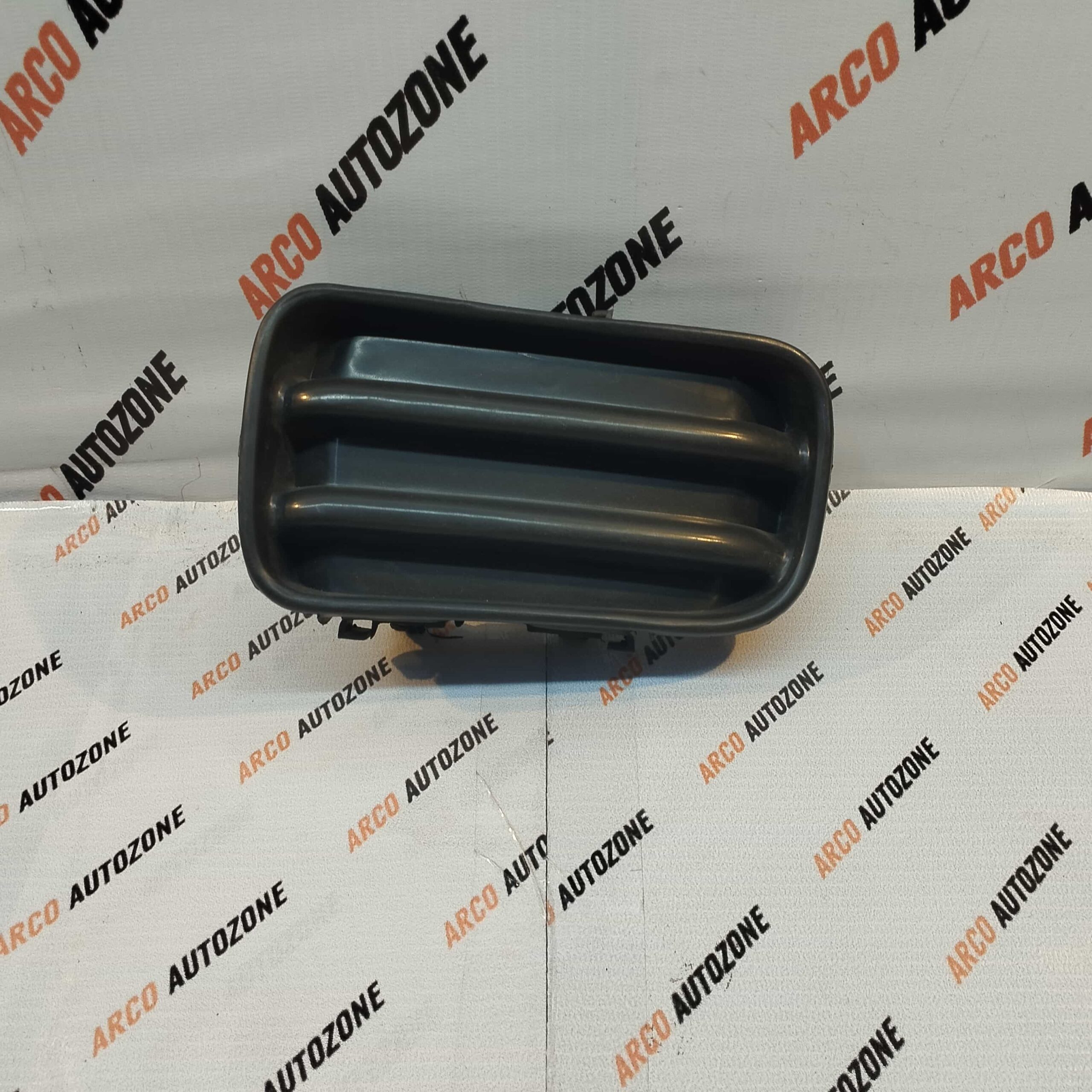 FOG LAMP COVER TAVERA RIGHT LOC