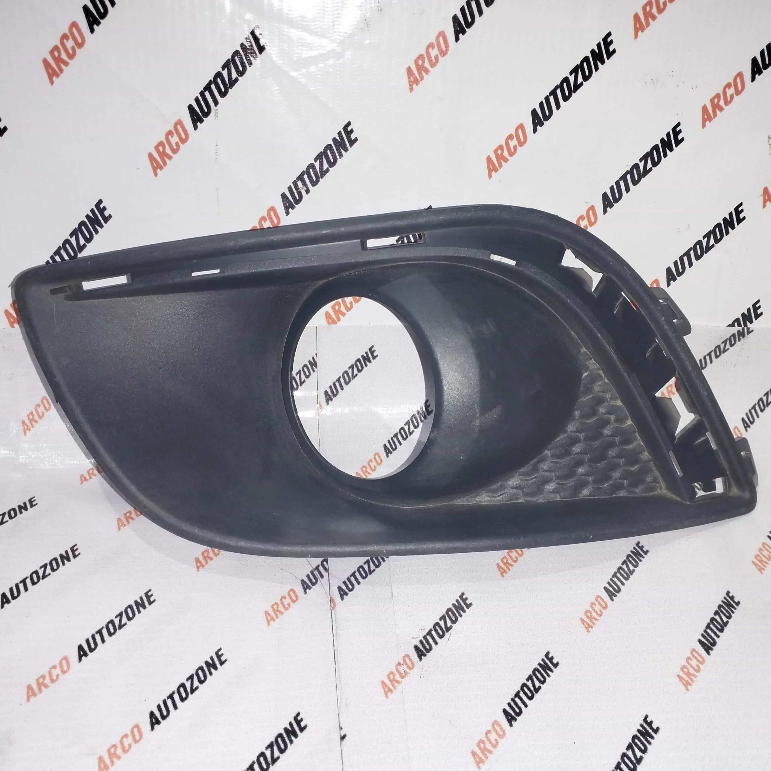 FOG LAMP COVER SPARK T2 LEFT BLACK GM 28283160