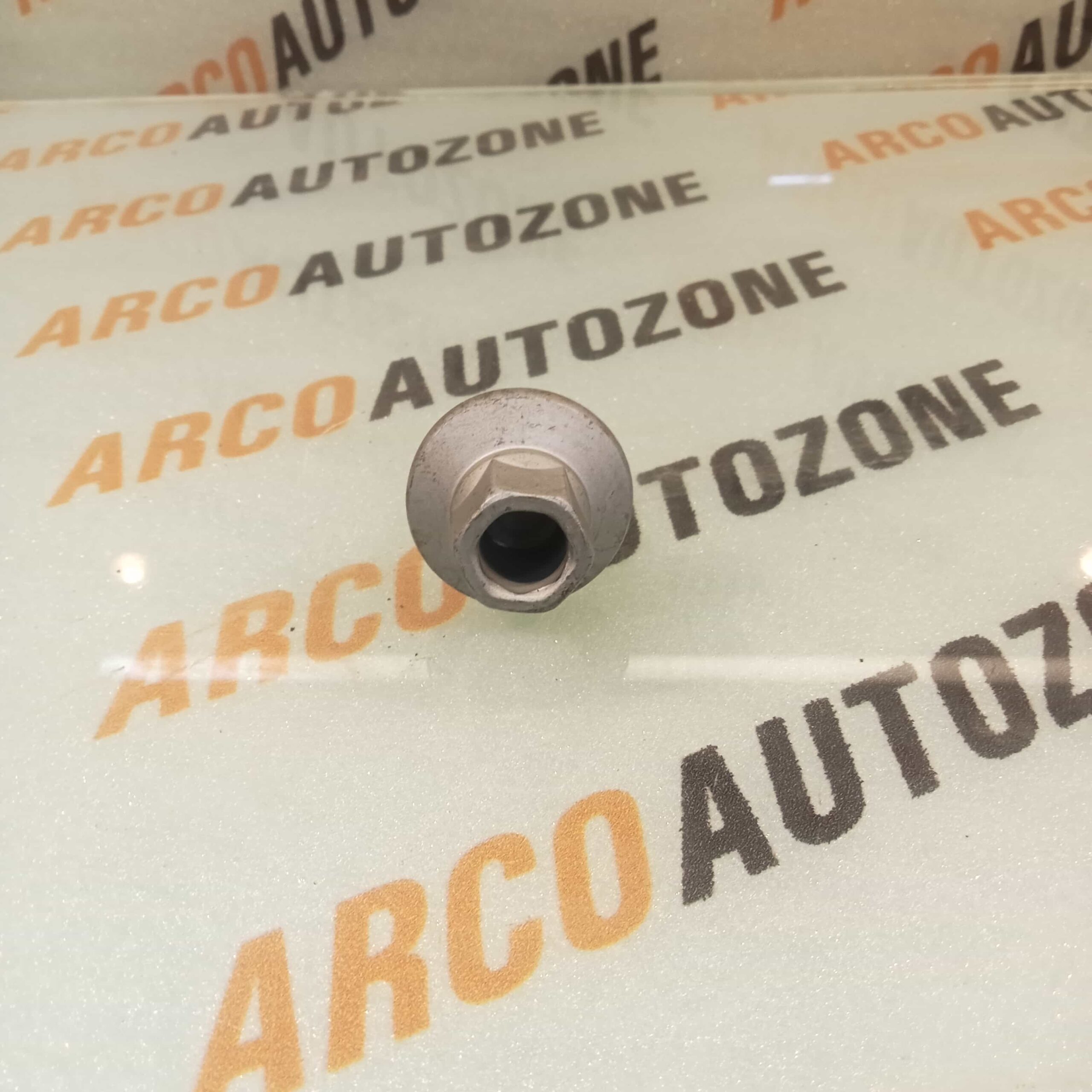 CRANK BOLT EON I10 1 1 SANTRO NEW 2312702530