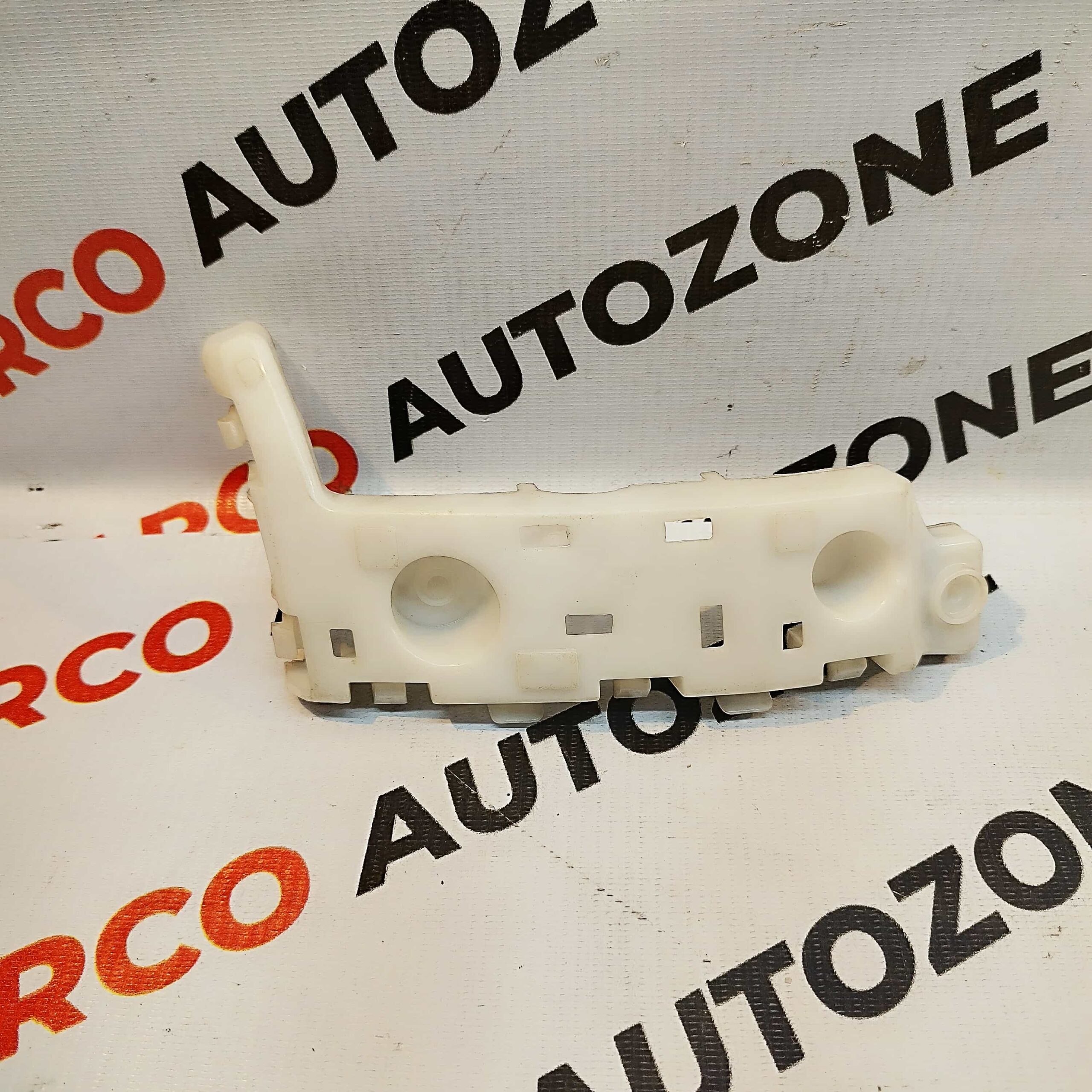 REAR BUMPER BRACKET KWID LEFT REN