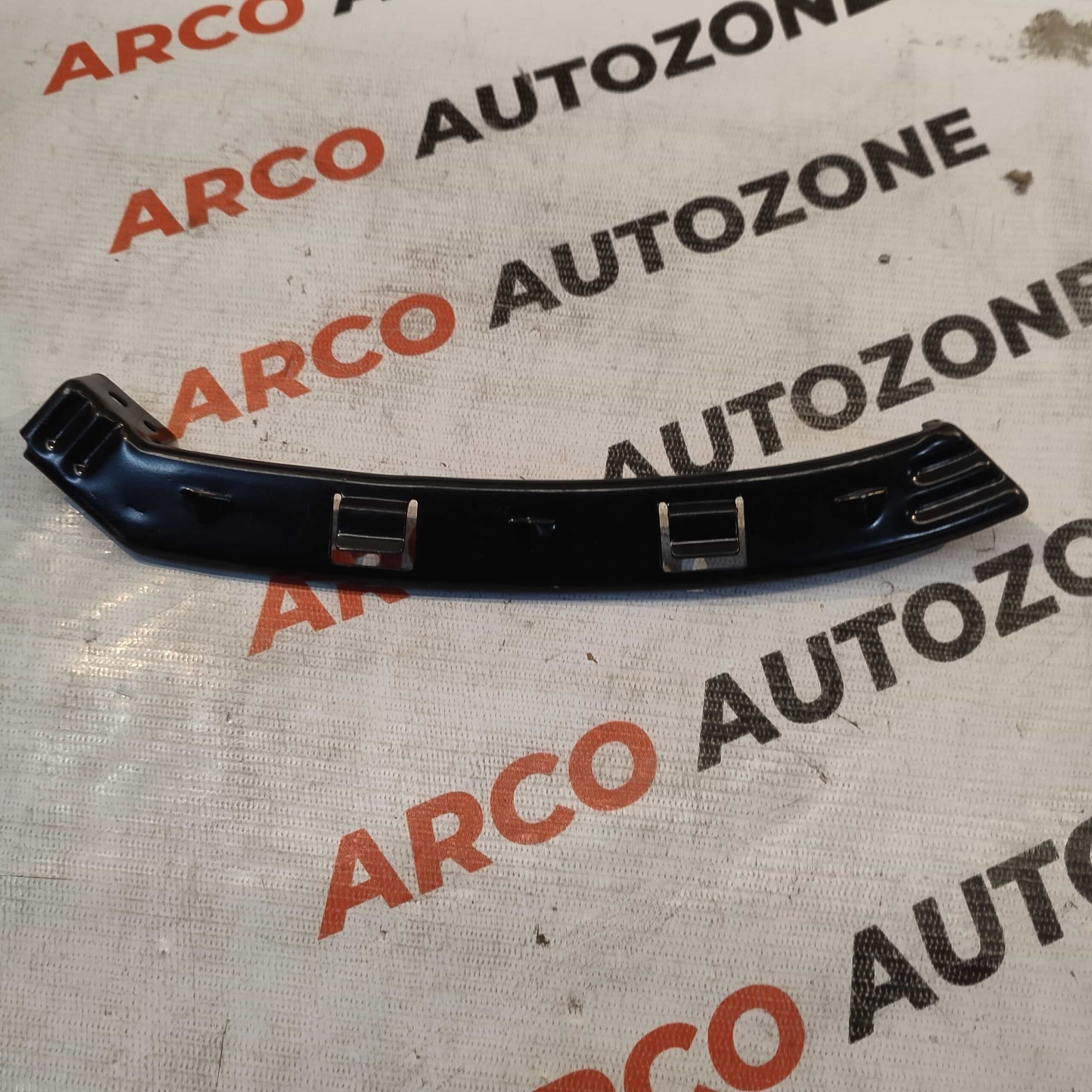 HEAD LIGHT BRACKET ELENTRA FLUDIC IRON LEFT 865173X000
