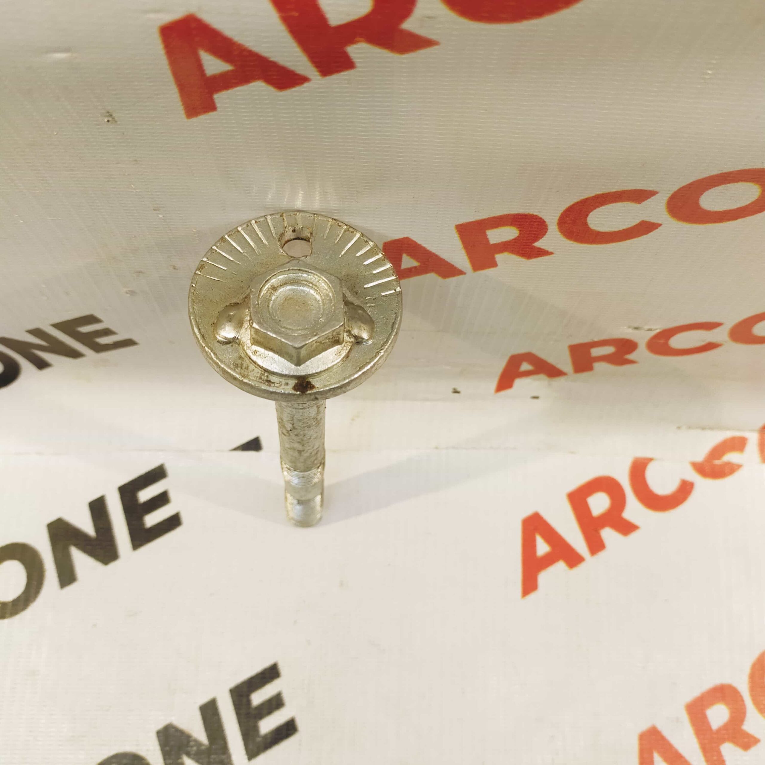 CAMBER BOLT FORTUNER BIG IND 4819060020