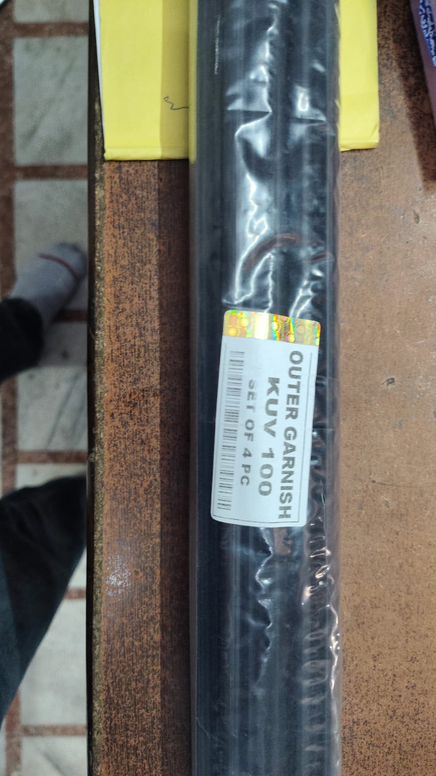 BODY OUTER WEATHERSTRIP OUTER GARNISH KUV100 ALL MODEL