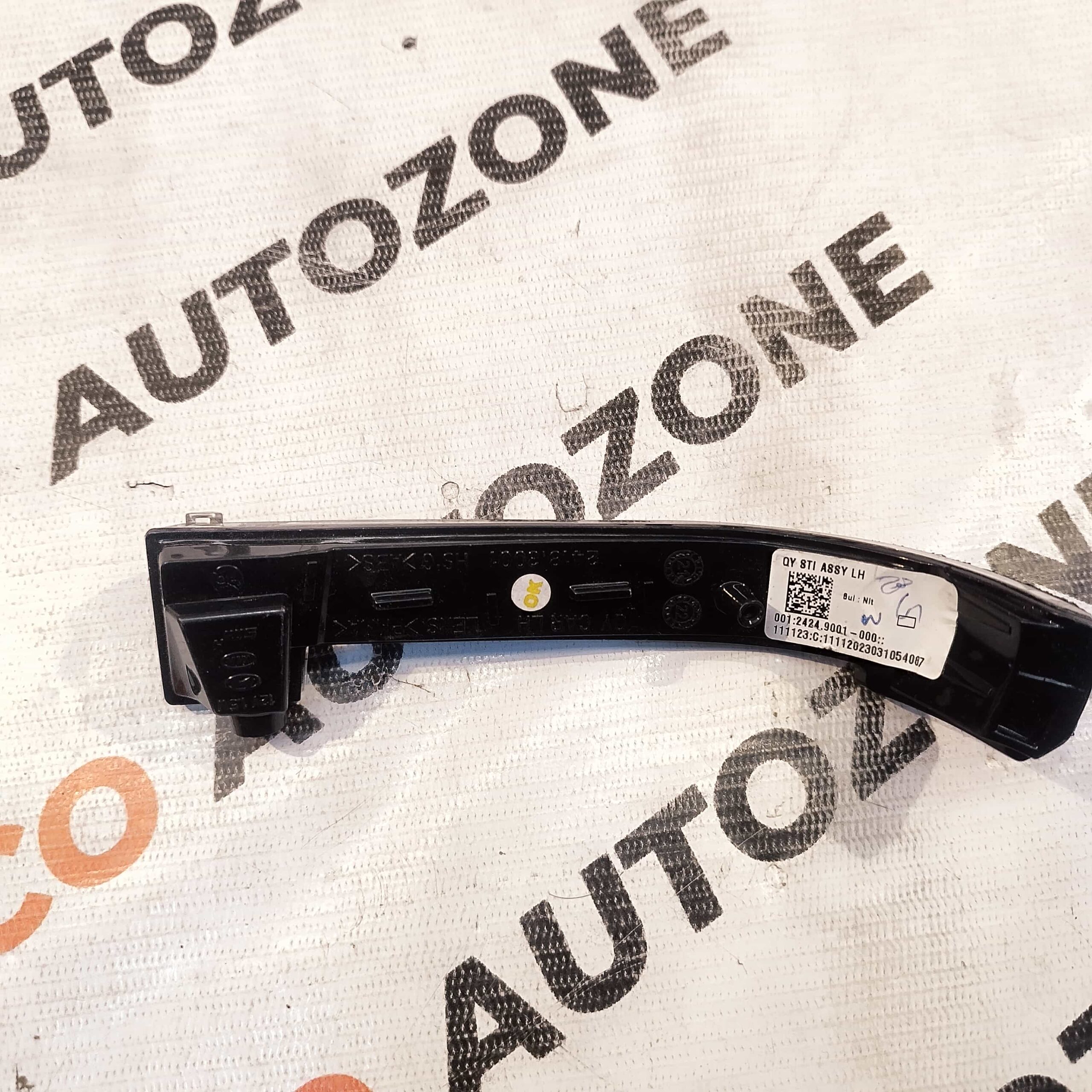 SIDE MIRROR INDICATOR SONET LEFT KIA 87624CC000