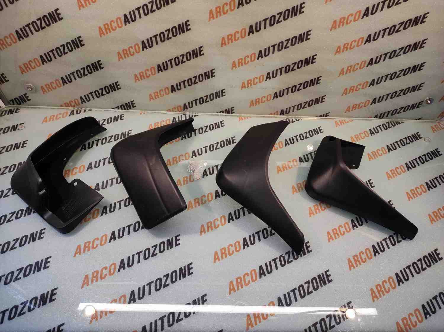 MUD FLAP WAGONR 2005 SKI
