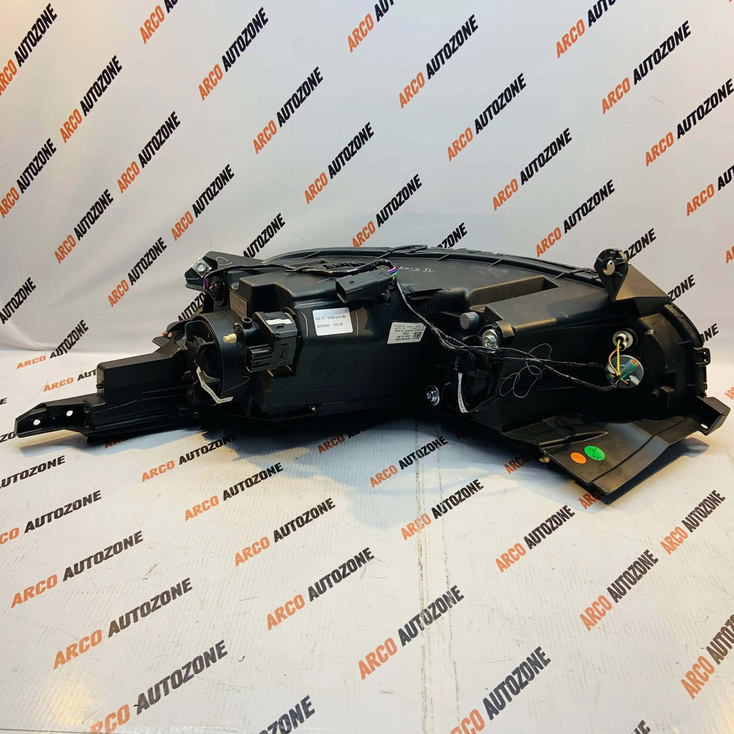 LIGHTING HEAD LIGHT ALTROZ RIGHT PROJECTOR