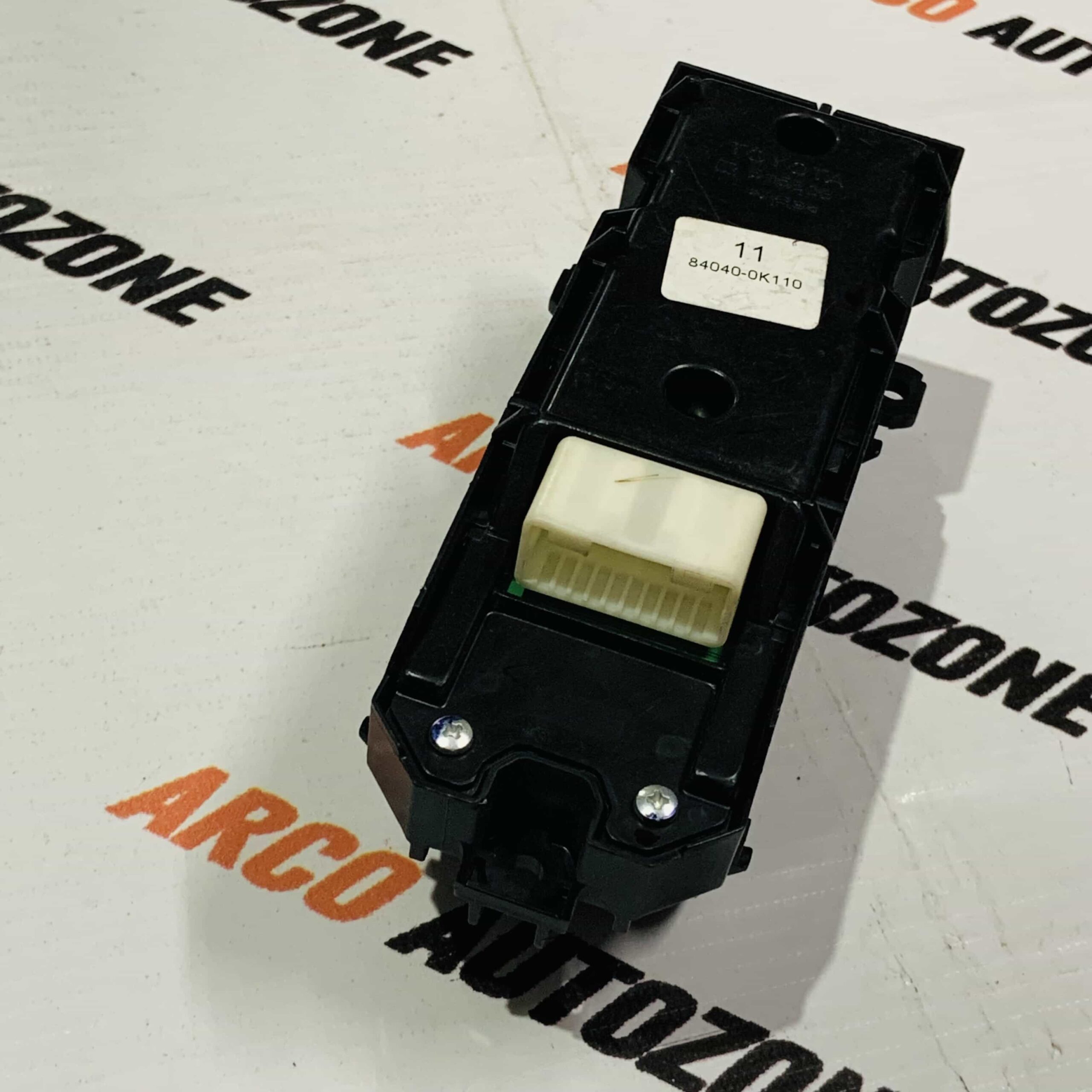 POWER WINDOW SWITCH MAIN CRYSTA FORTUNER 16 ALL AUTO 840400K110