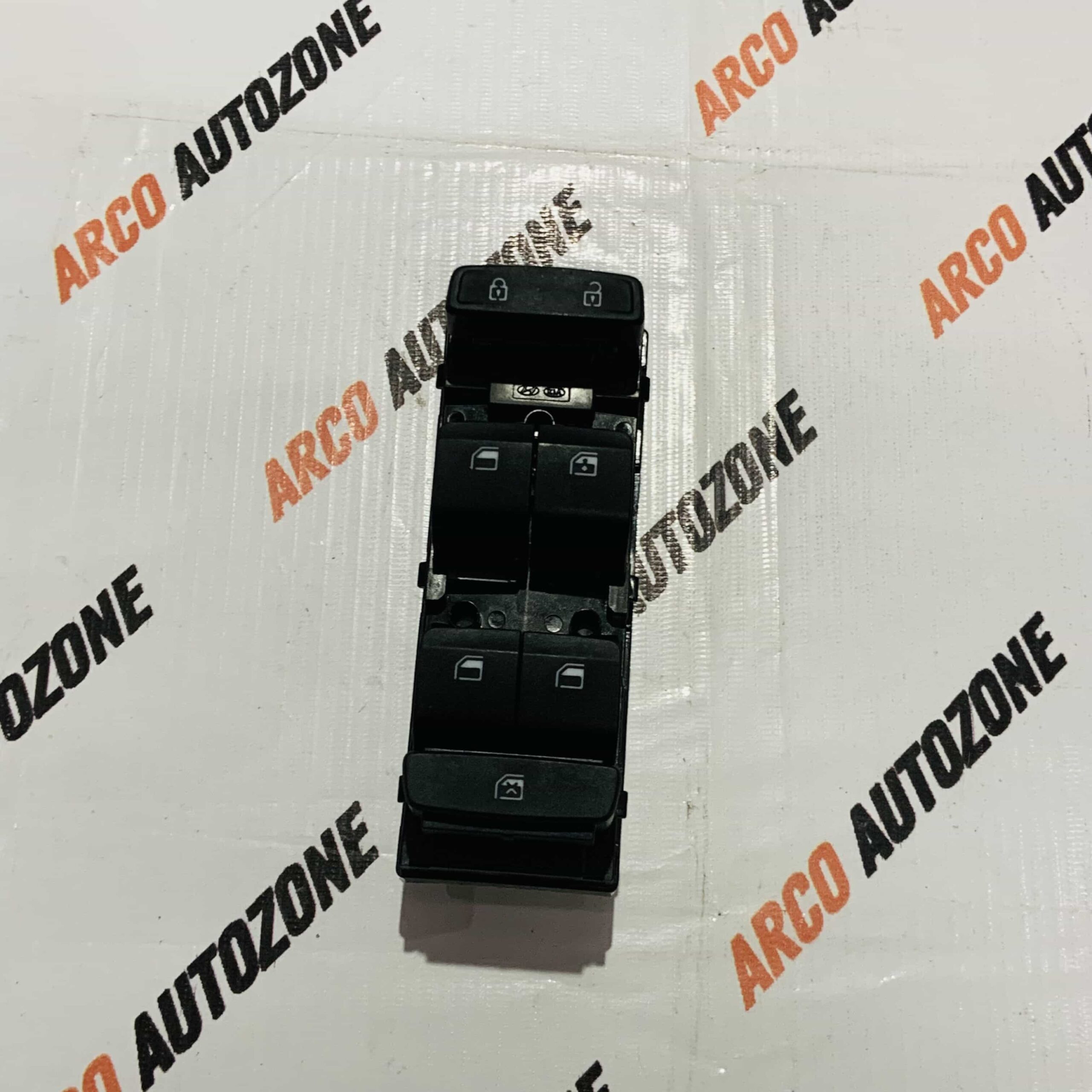 POWER WINDOW SWITCH MAIN VENUE SONET LOT 95371K6120NNB