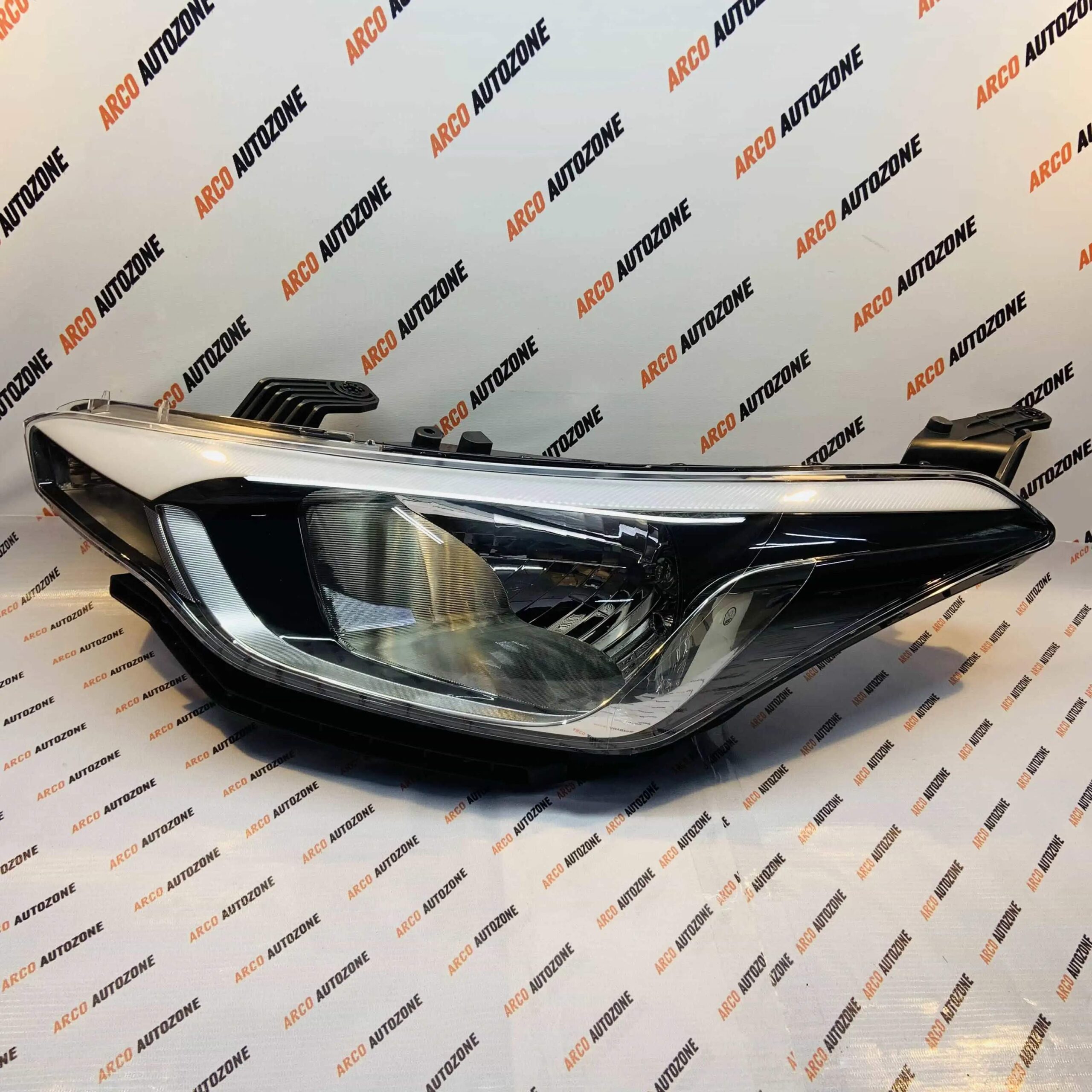 LIGHTING HEAD LIGHT ELITE LEFT T1 HYU 92101C7020