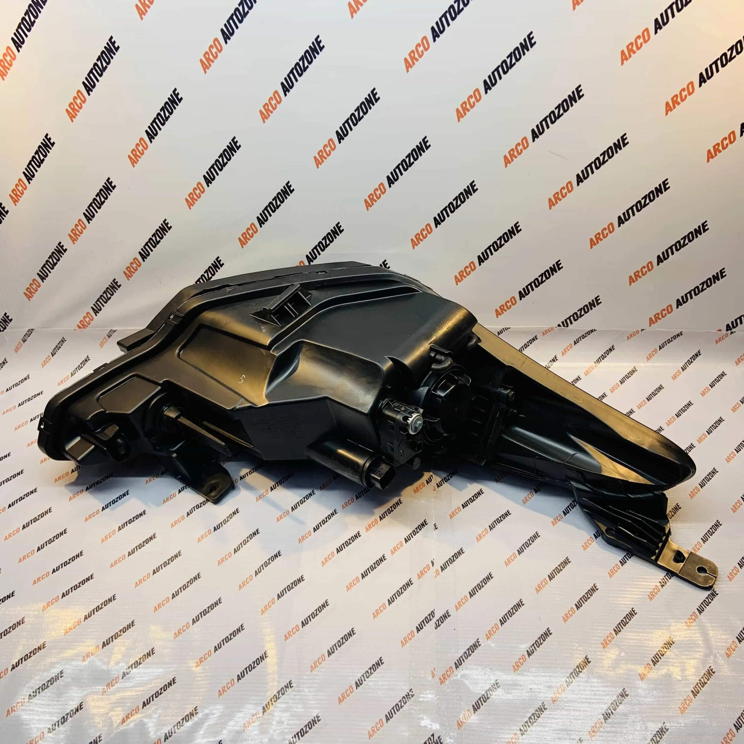 LIGHTING HEAD LIGHT ELITE LEFT T1 HYU 92101C7020