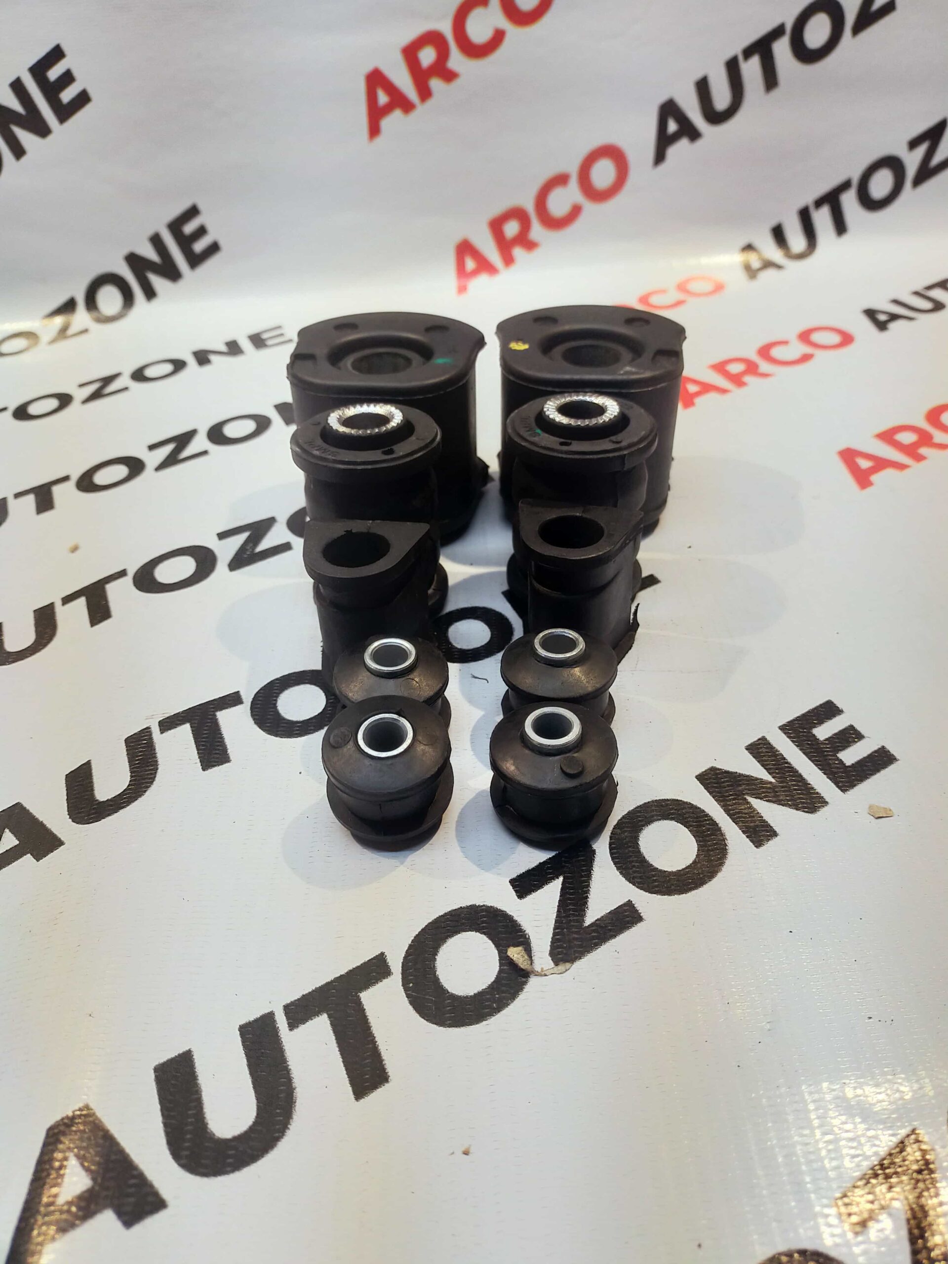 FRONT BUSH KIT SANTRO SET SONA HYF1403