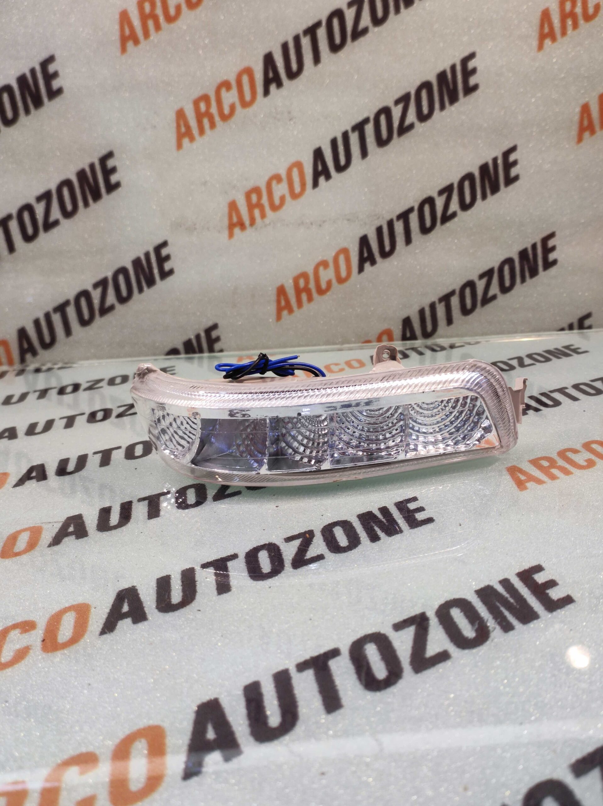 SIDE MIRROR INDICATOR XUV500 RIGHT