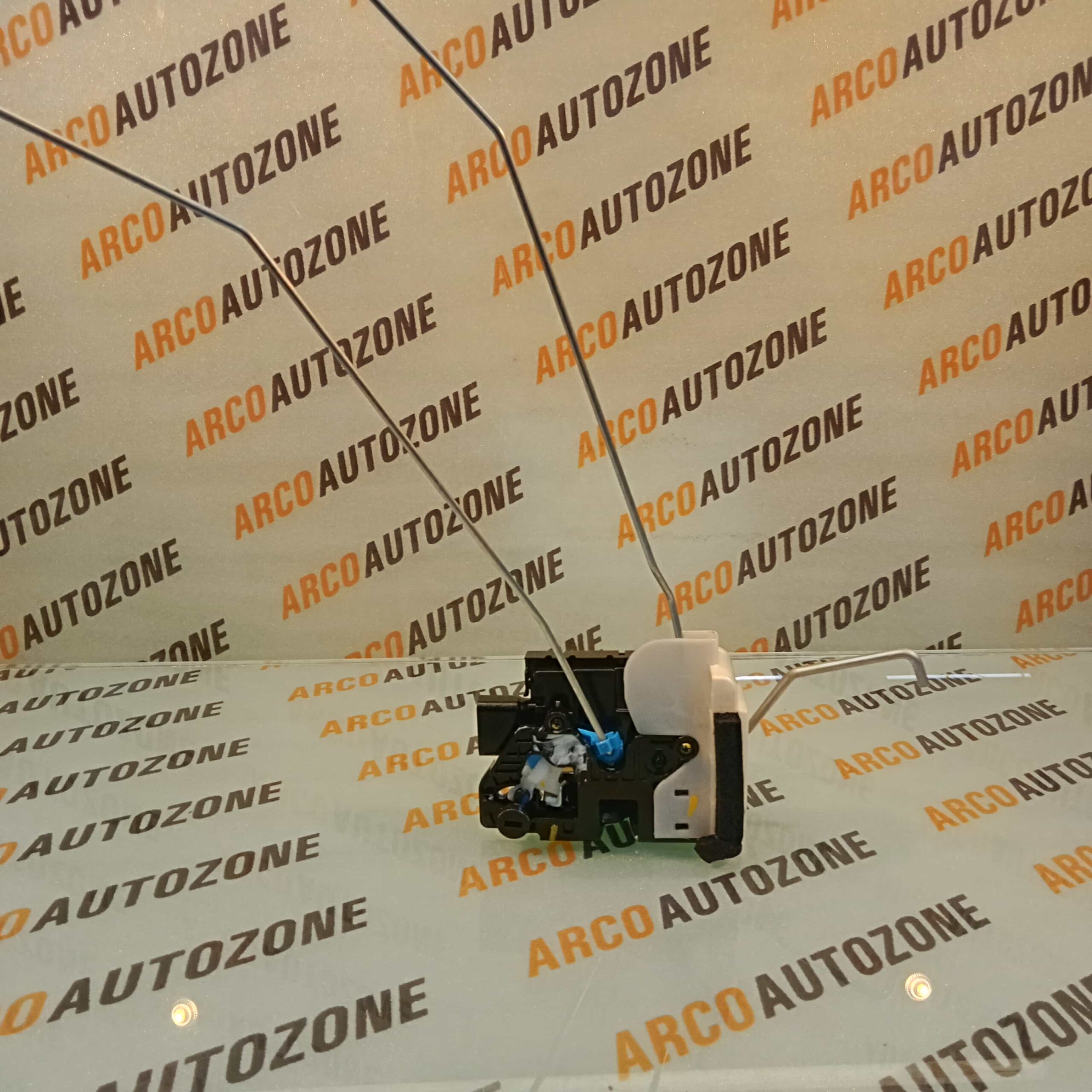 DOOR LATCH GRAND XCENT REAR RIGHT 5PIN HYU 81420B4020