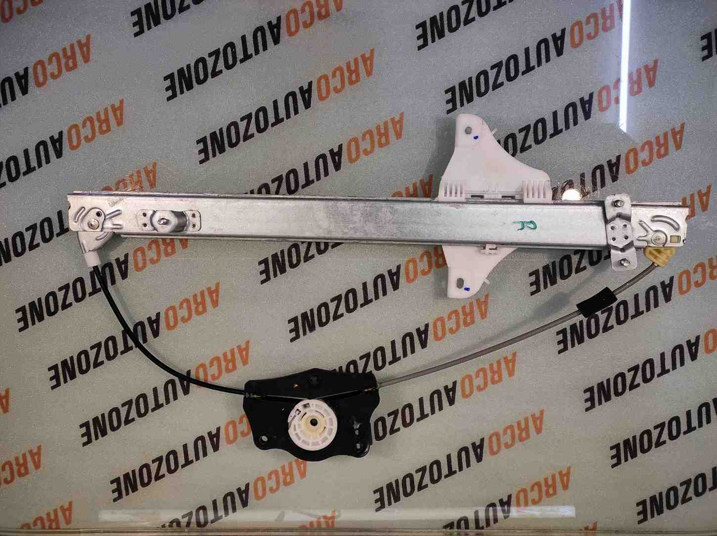 GLASS MACHINE SANTRO 18 FRONT RIGHT WITHOUT MOT HYU 82404C4010