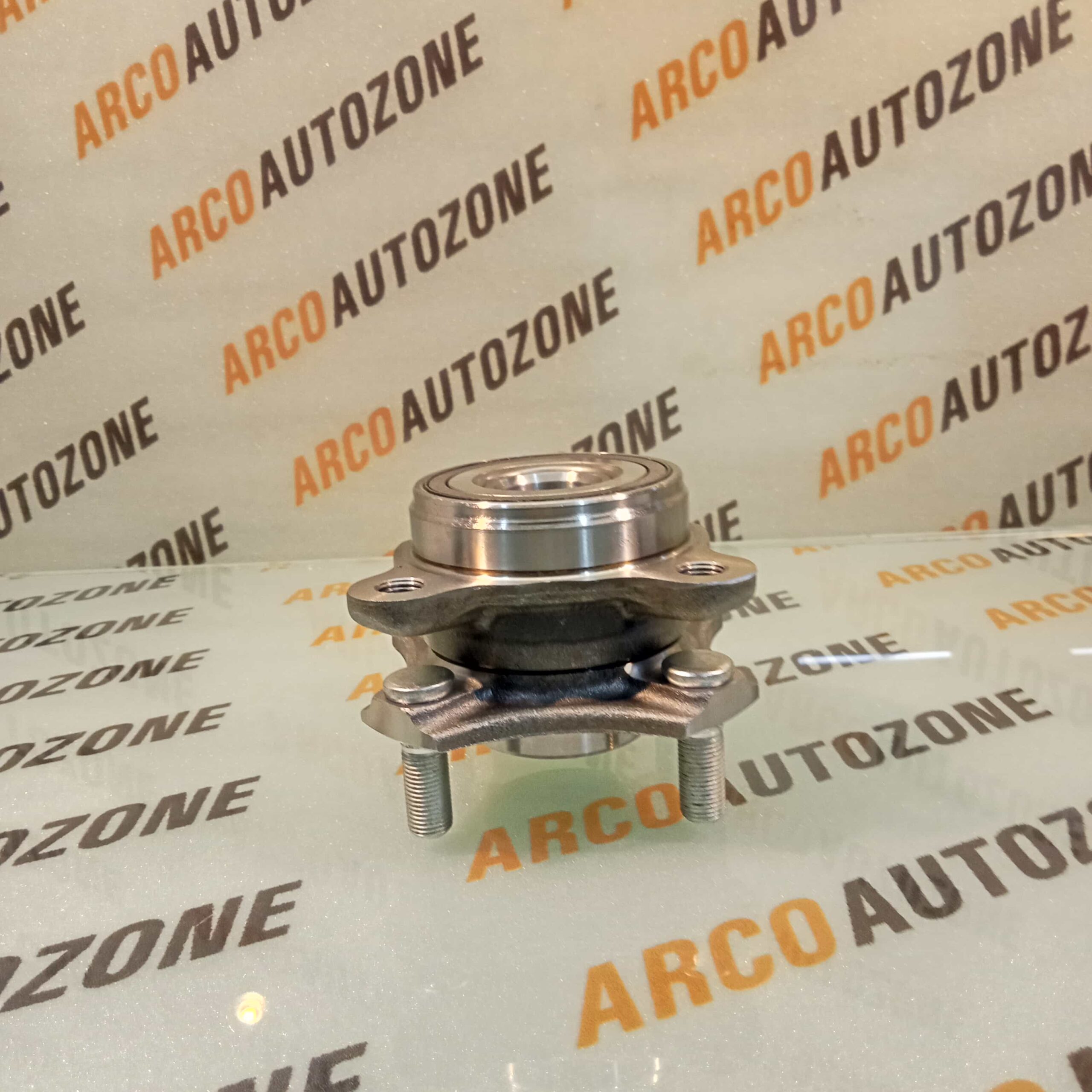 FRONT WHEEL HUB