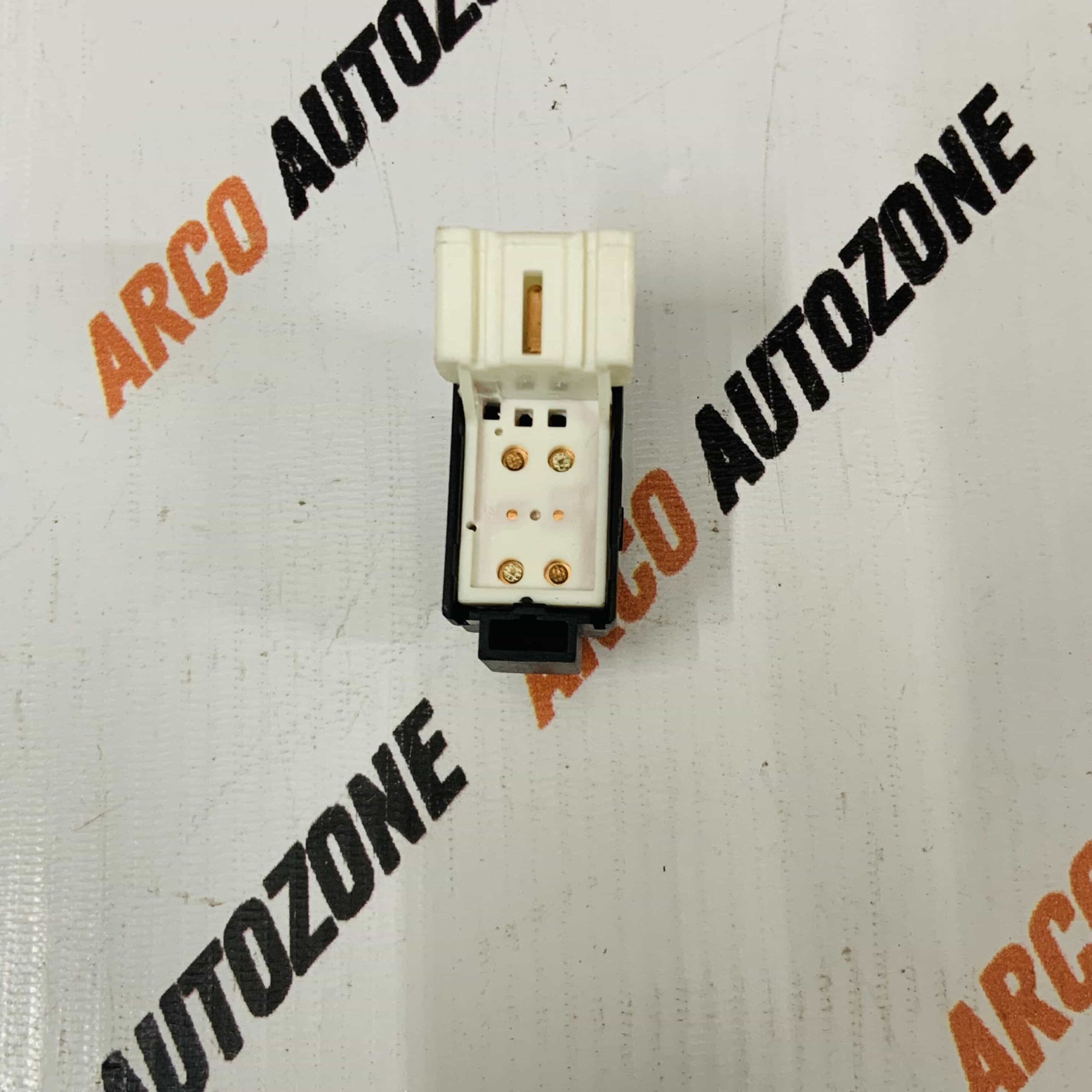 POWER WINDOW SWITCH SINGLE SWIFT OLD SINGLE MIN S22031000M00