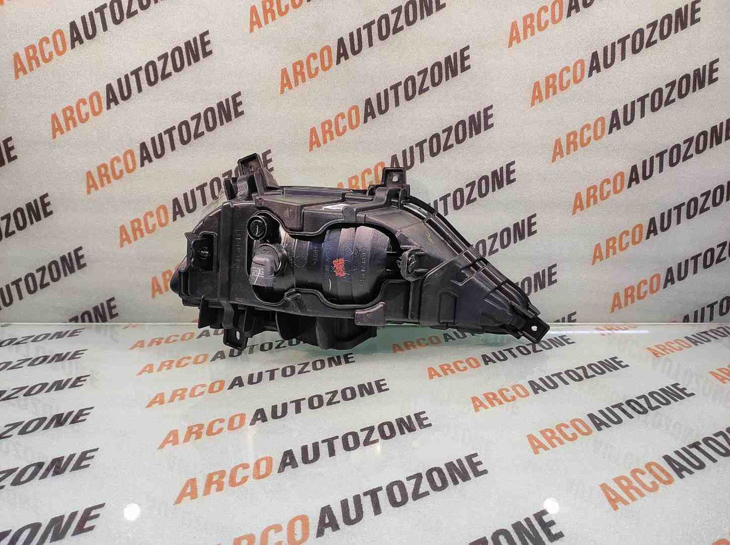 FOG LAMP  ELITE T1 LEFT HYU 92201C7000