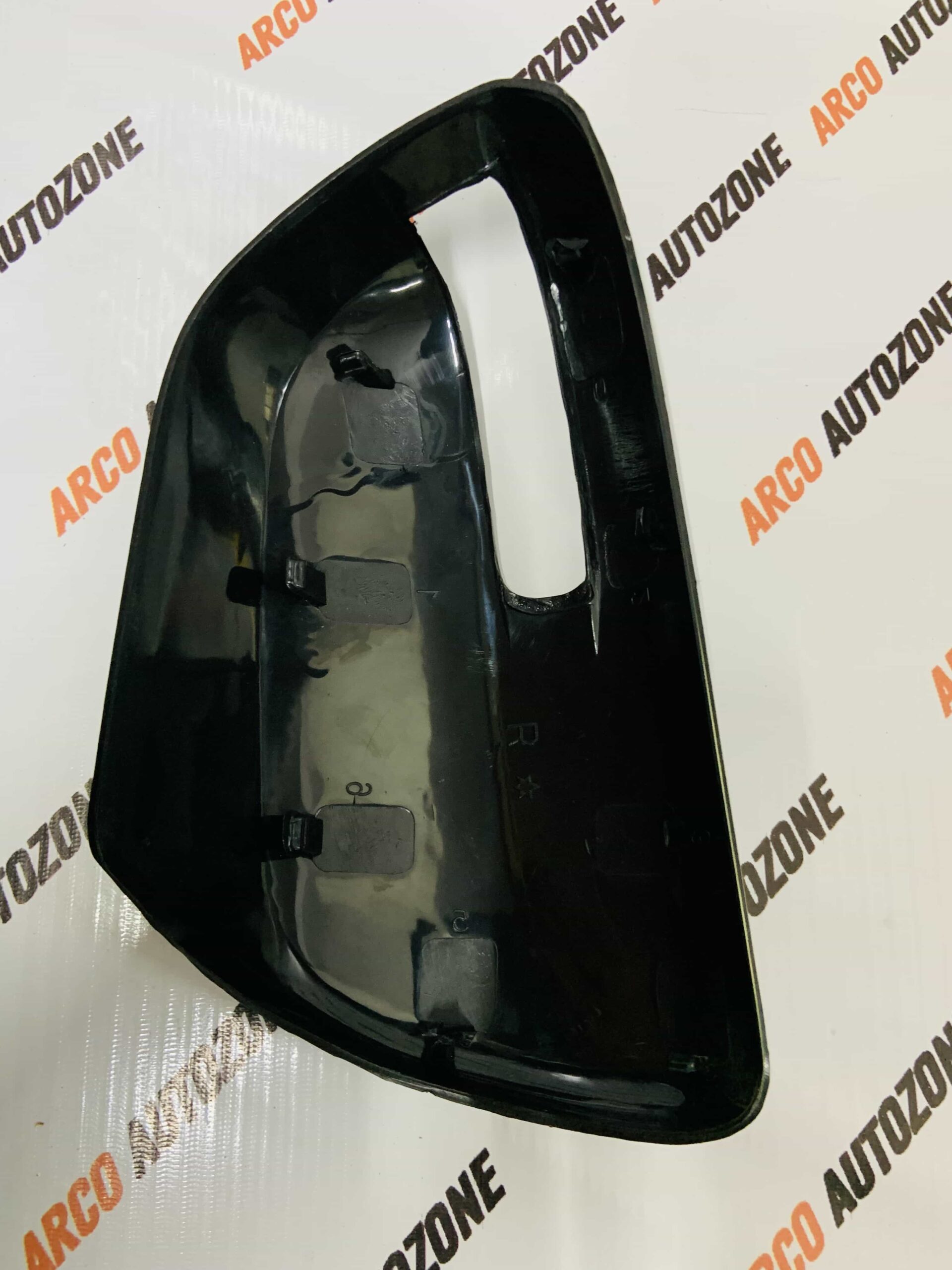 SIDE MIRROR COVER INNOVA FORTUNER WITH INDICATOR RIGHT IMP 879150K906