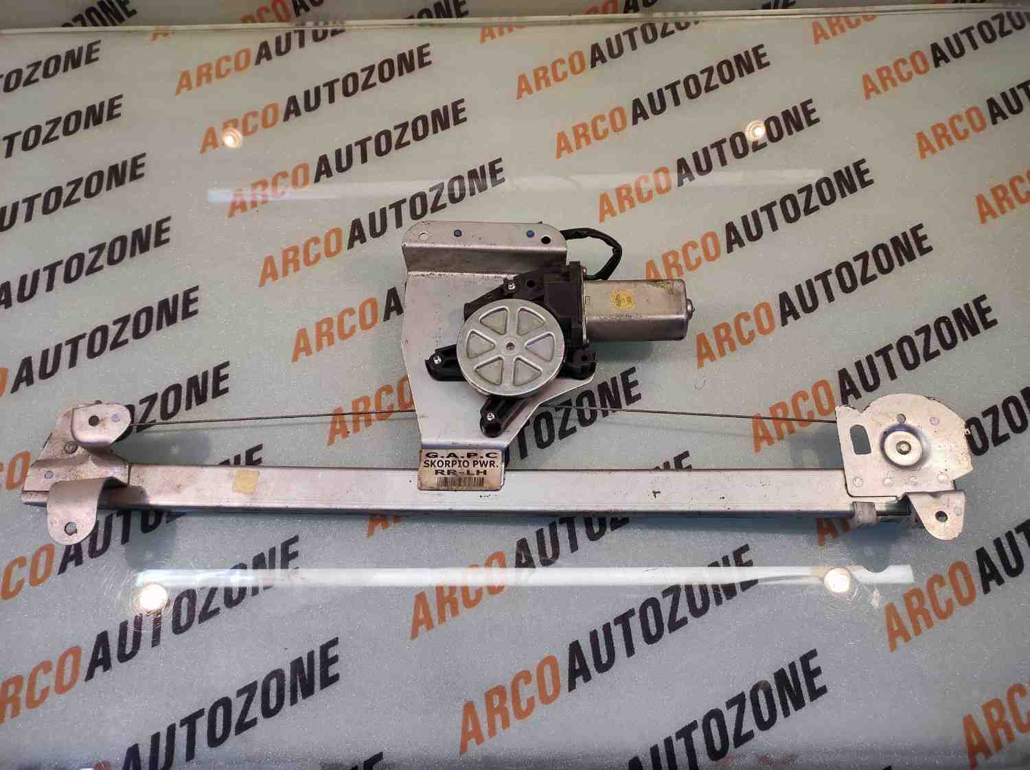 GLASS MACHINE SCORPIO FRONT RIGHT WITH MOTOR
