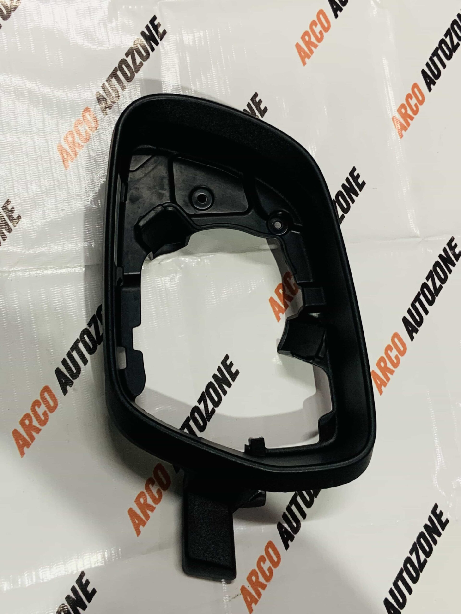SIDE MIRROR RING VENUE LEFT
