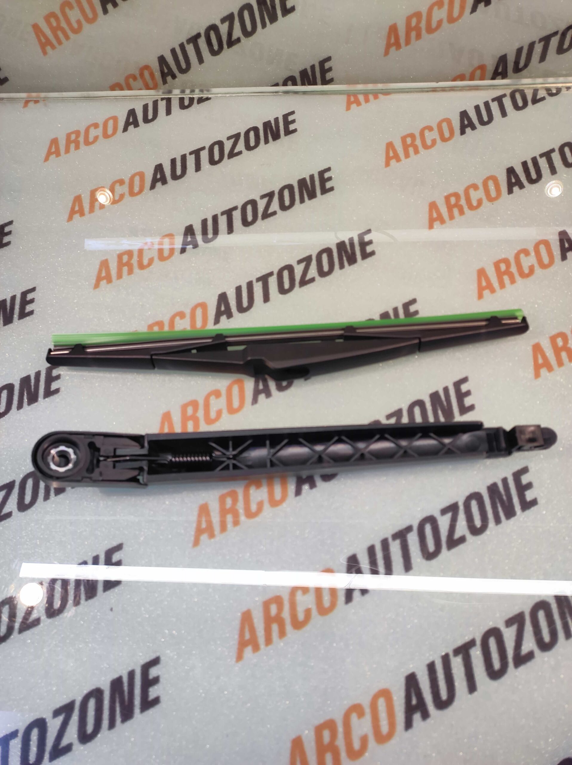 REAR WIPR ARM WI BLAD XUV500