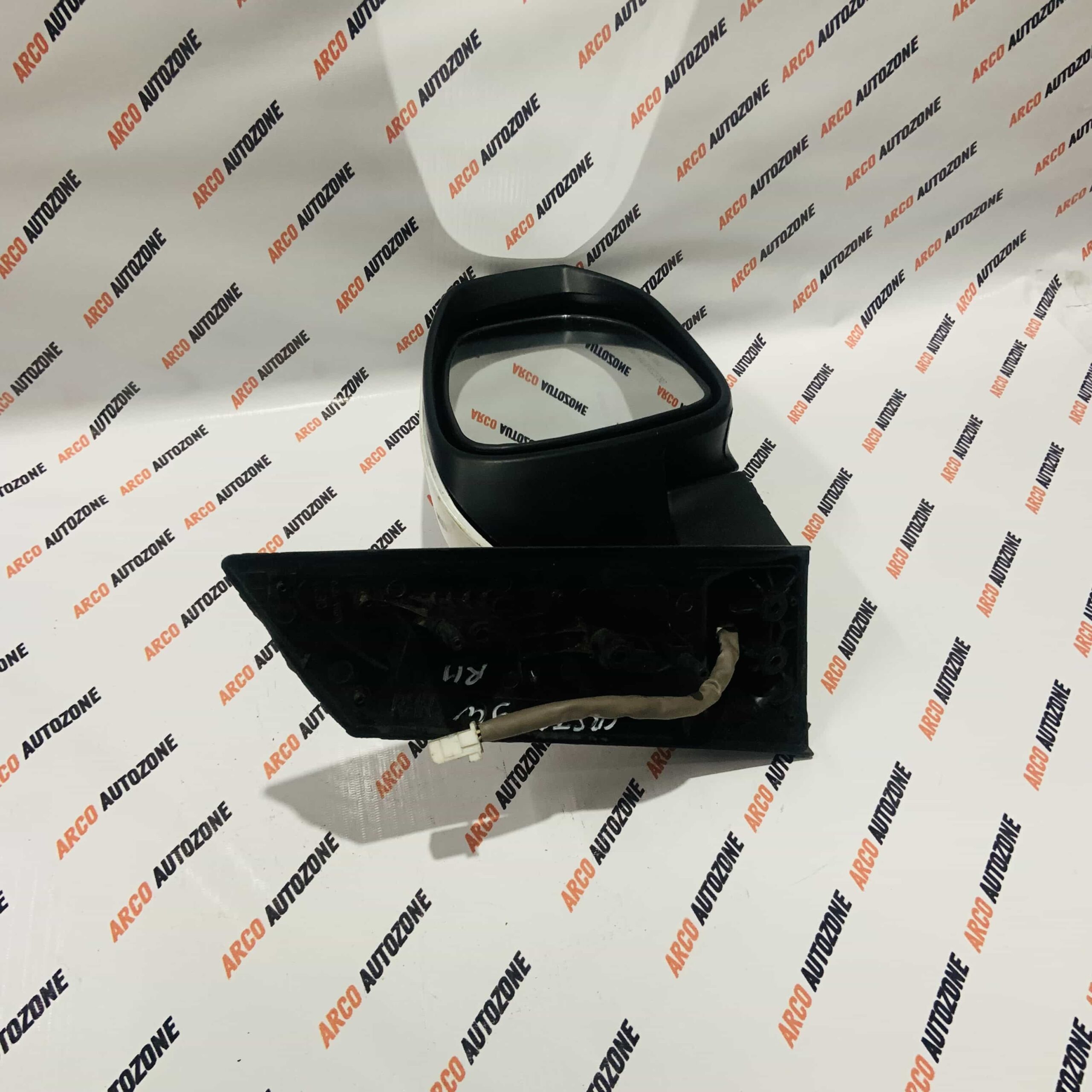 SIDE MIRROR CRYSTA 9 WIRE RIGHT