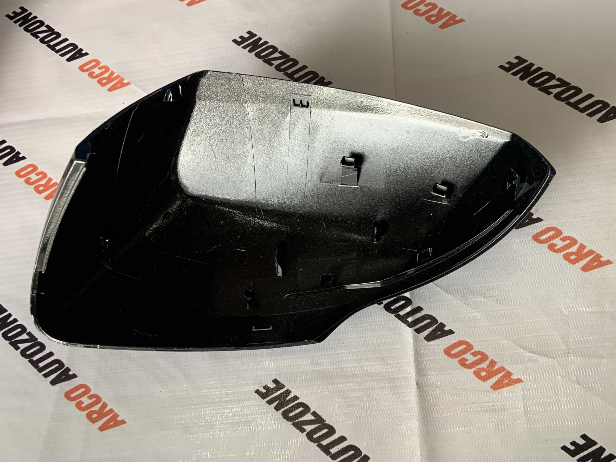 SIDE MIRROR COVER XUV700 RIGHT IND