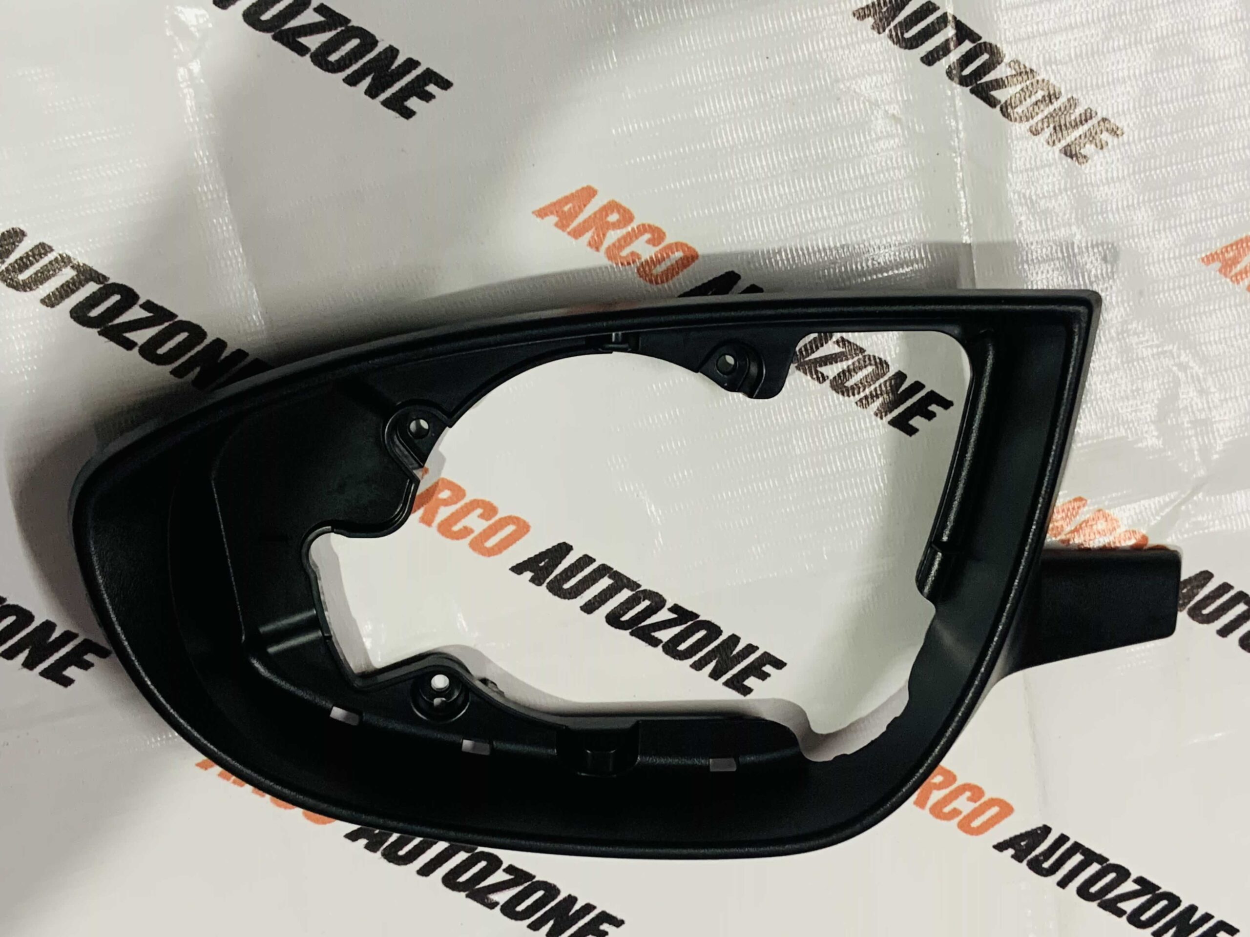 SIDE MIRROR RING I20 20 LEFT LOT