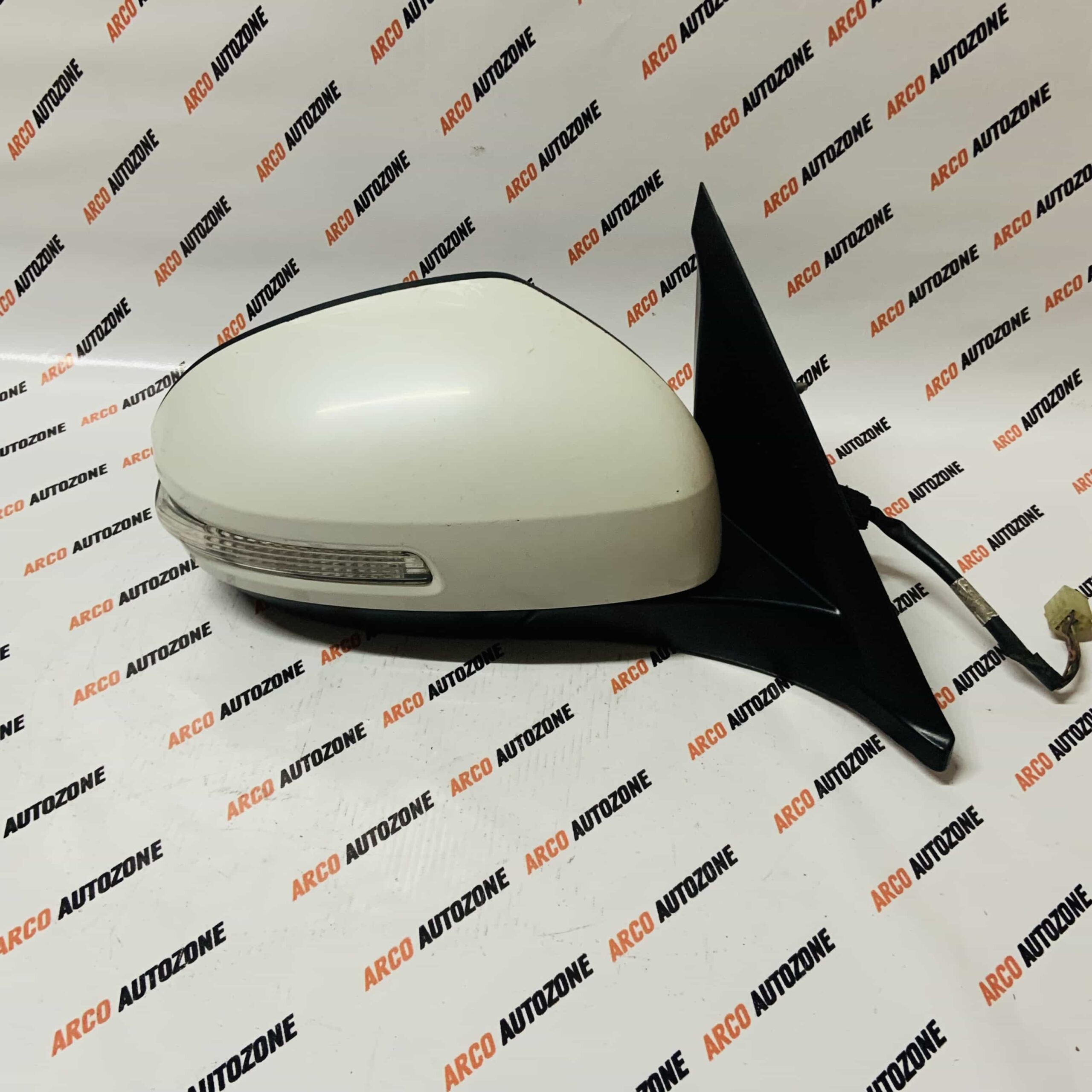 SIDE MIRROR BREZZA RIGHT 7WIRE LOT