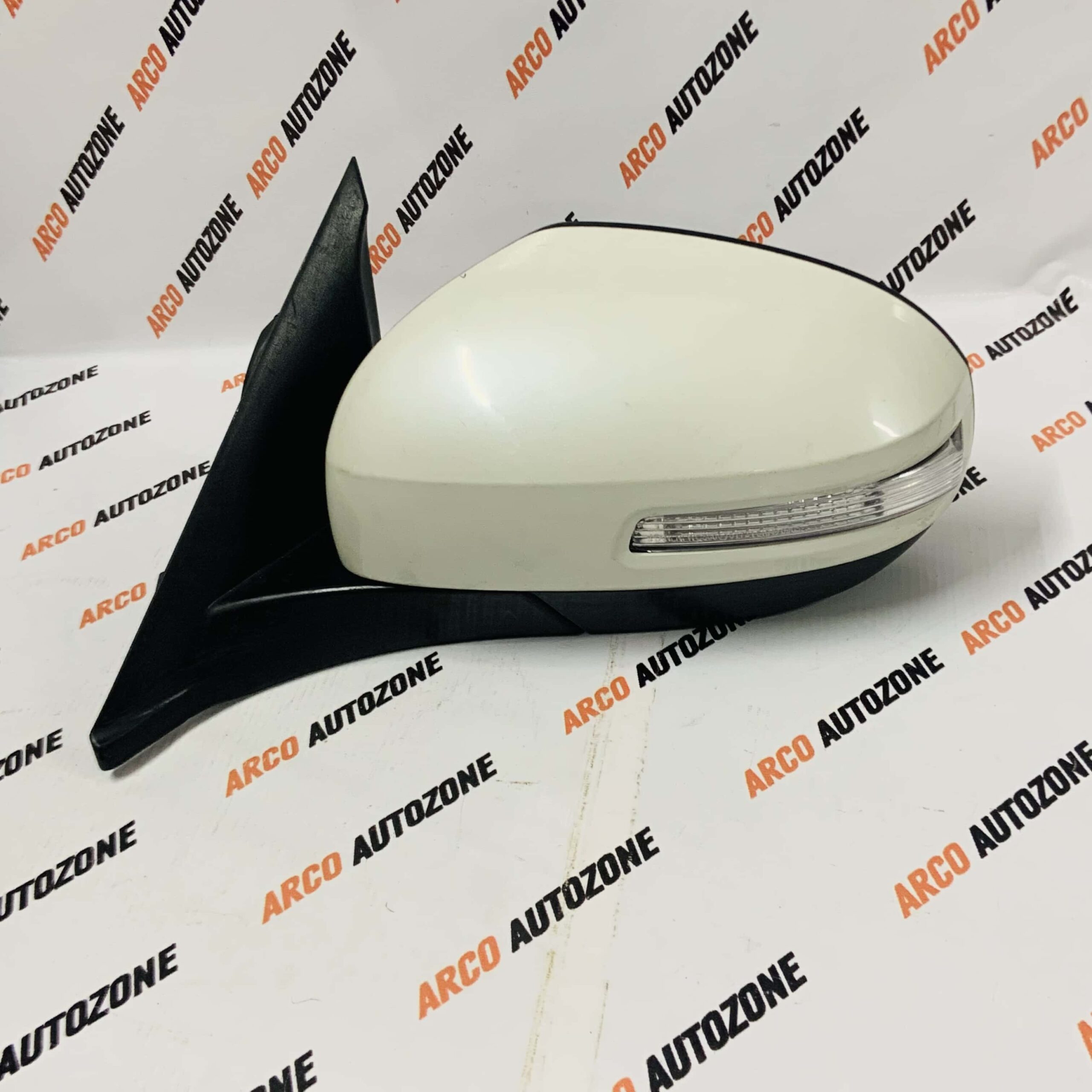 SIDE MIRROR BREZZA LEFT 7 WIRE LOT