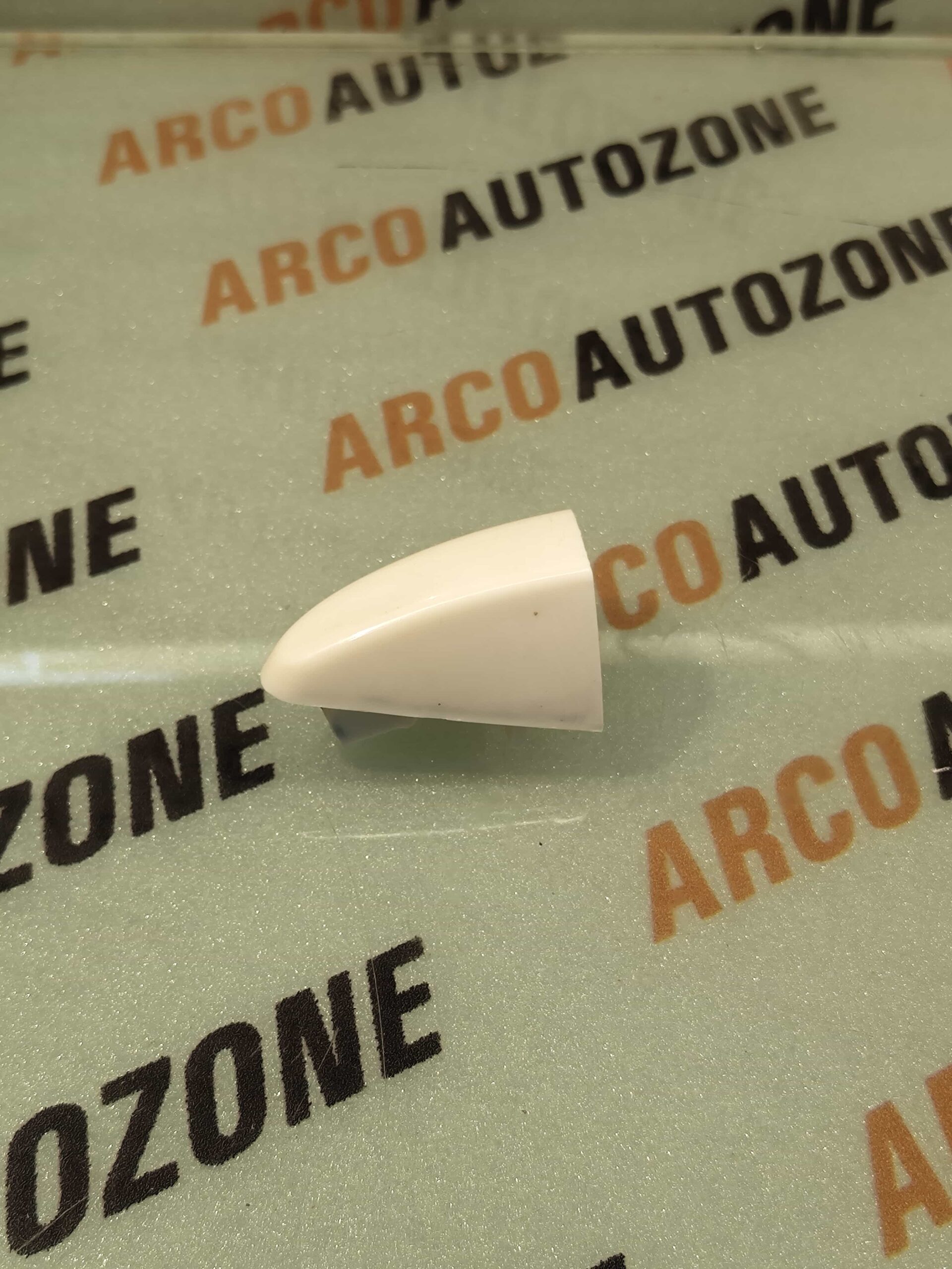 OUTER HANDLE CAP ELITE FRONT LEFT REAR LEFT PAINT