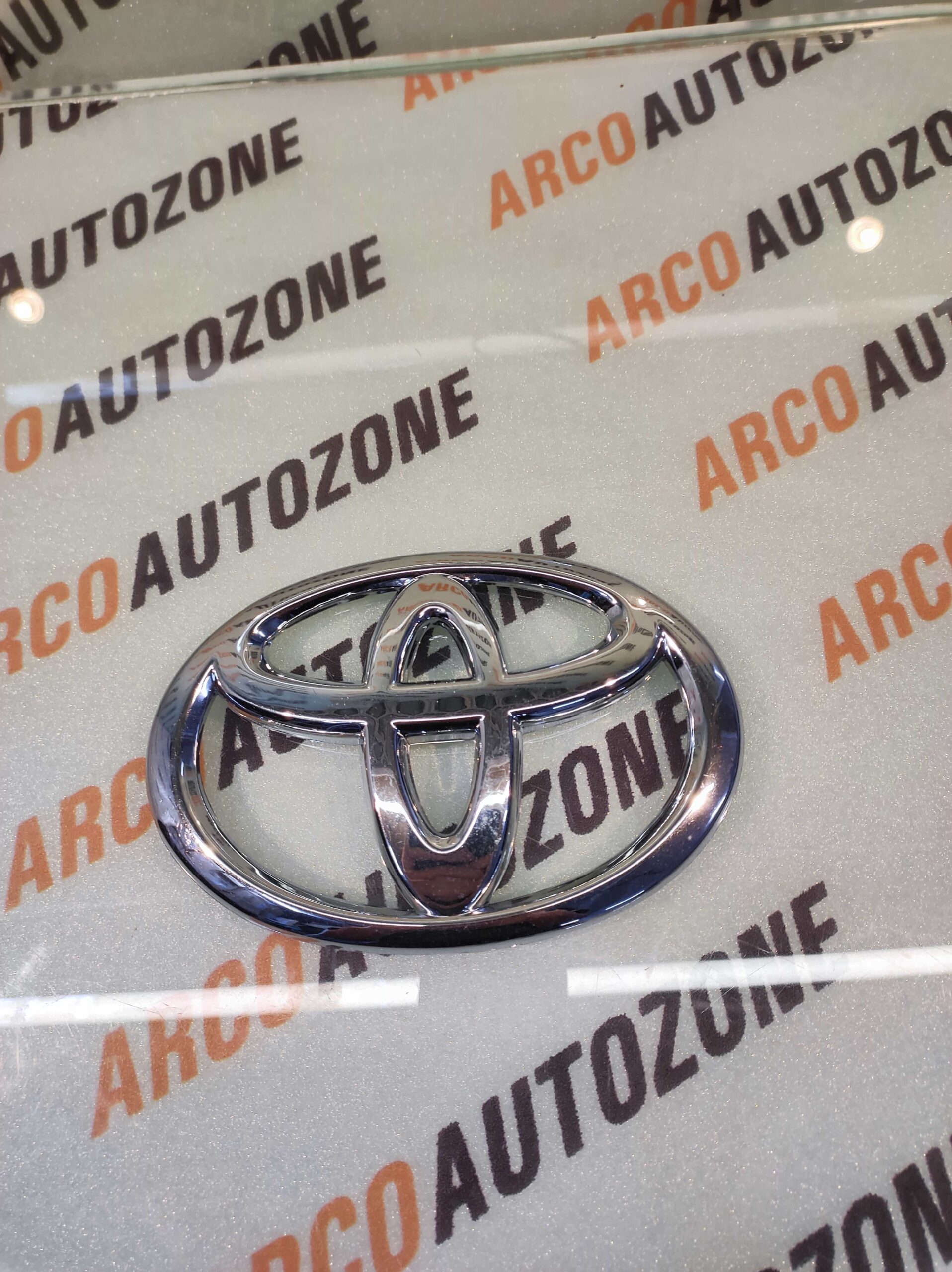 FRONT GRILL LOGO FORTUNER CLASSIC