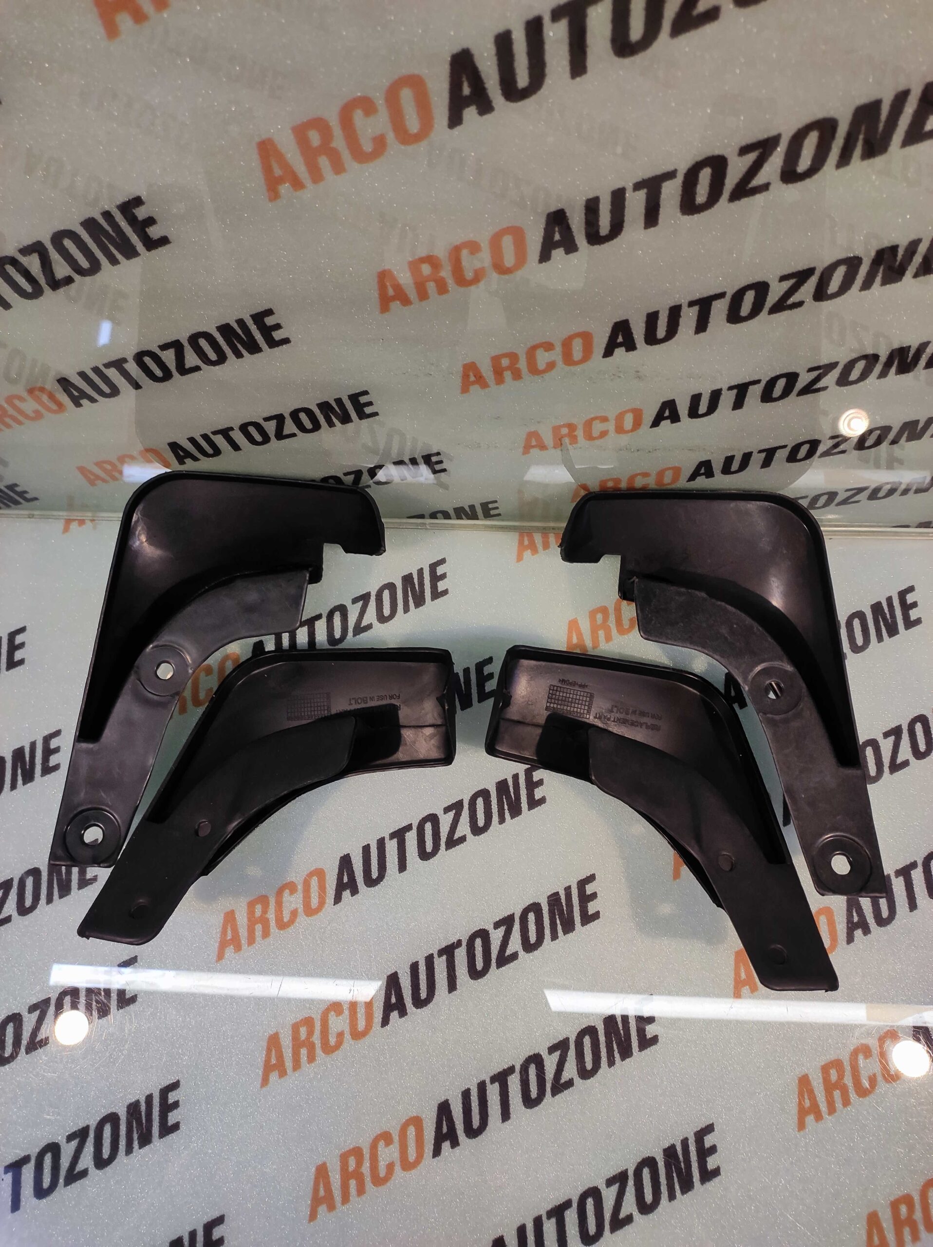 MUD FLAP BOLT SKI