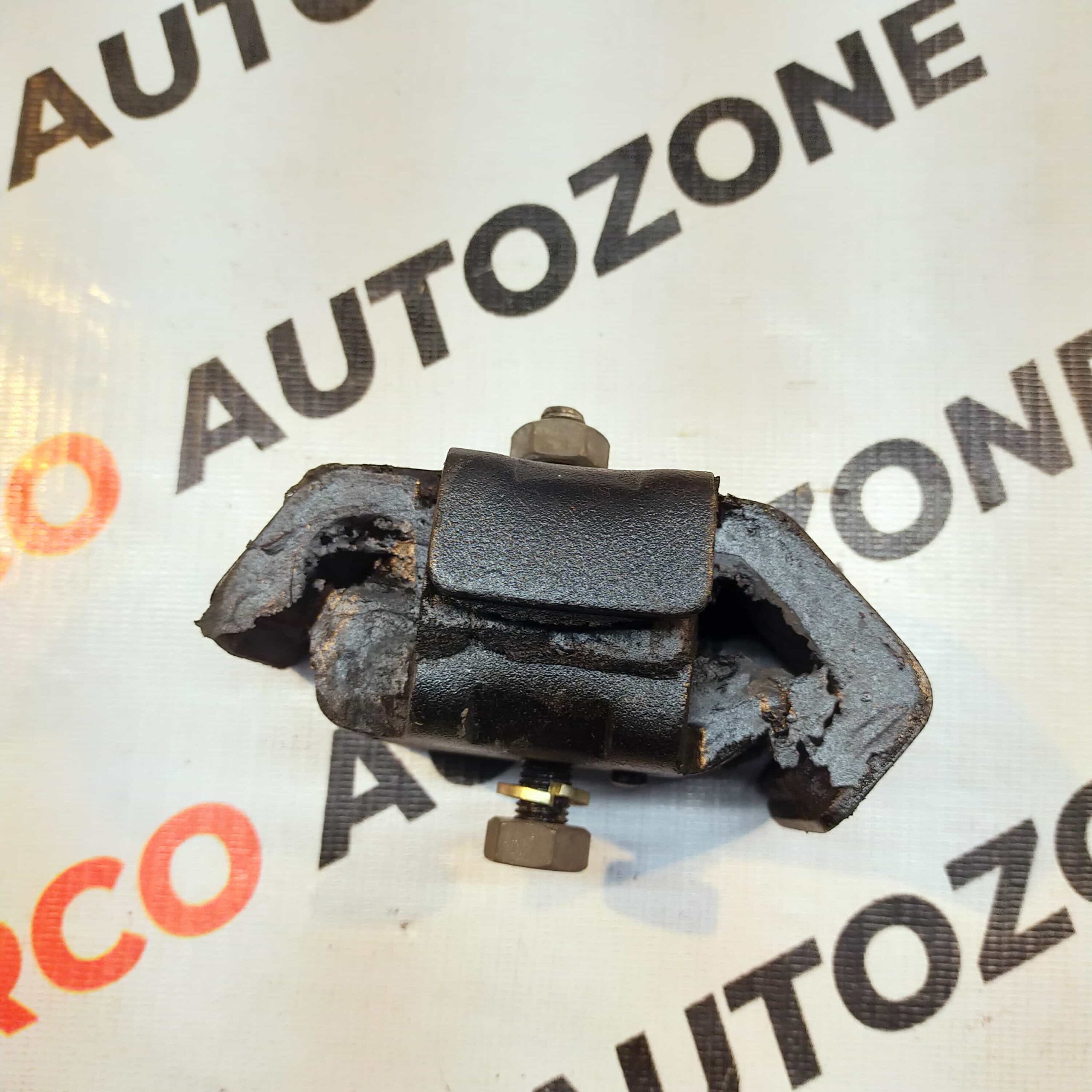 ENGINE MOUNTING REAR CAR VAN STD