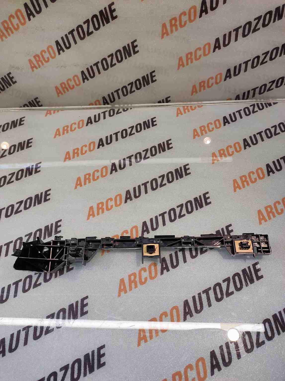 REAR BUMPER BRACKET WRV LEFT ACC HDDWRVRBBL