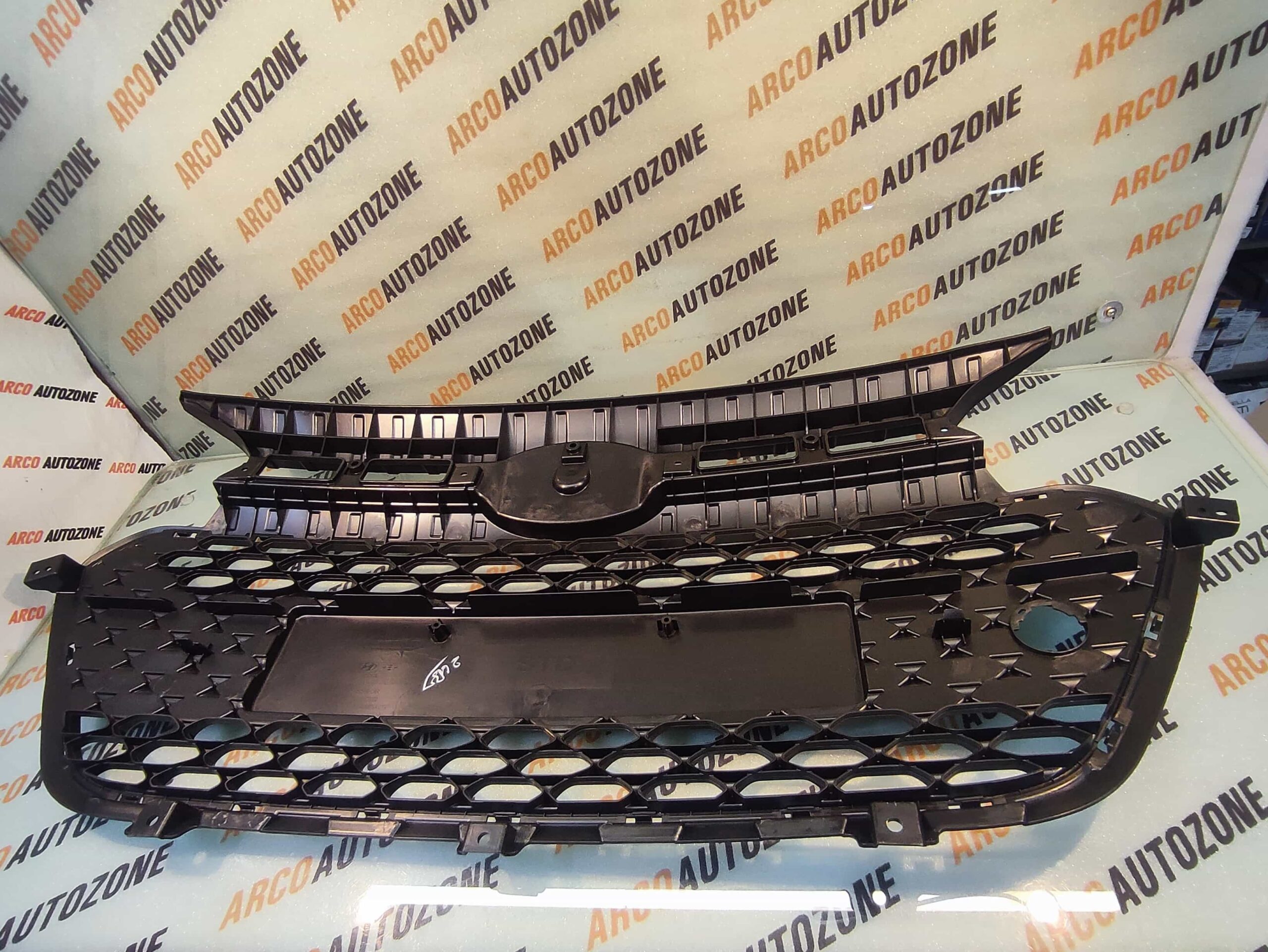 LOWER GRILL ELITE T1 BLACK HYU 86569C7000