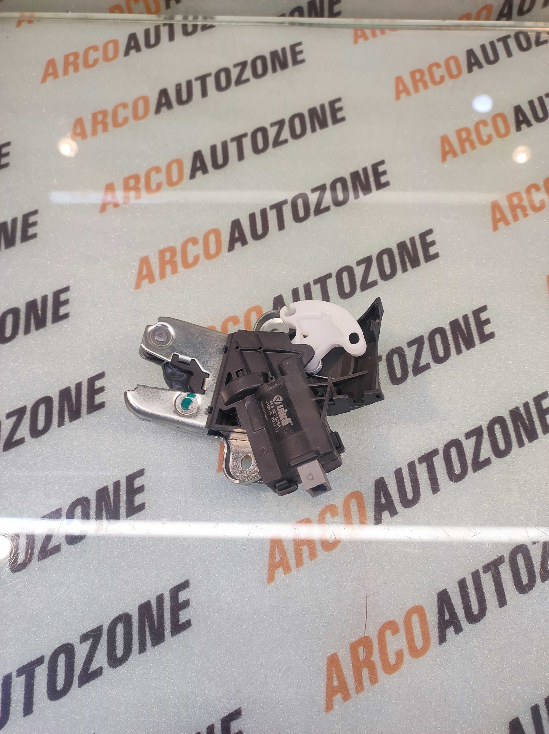 DICKY LATCH AUDI A4 VIKA 4F5827505A