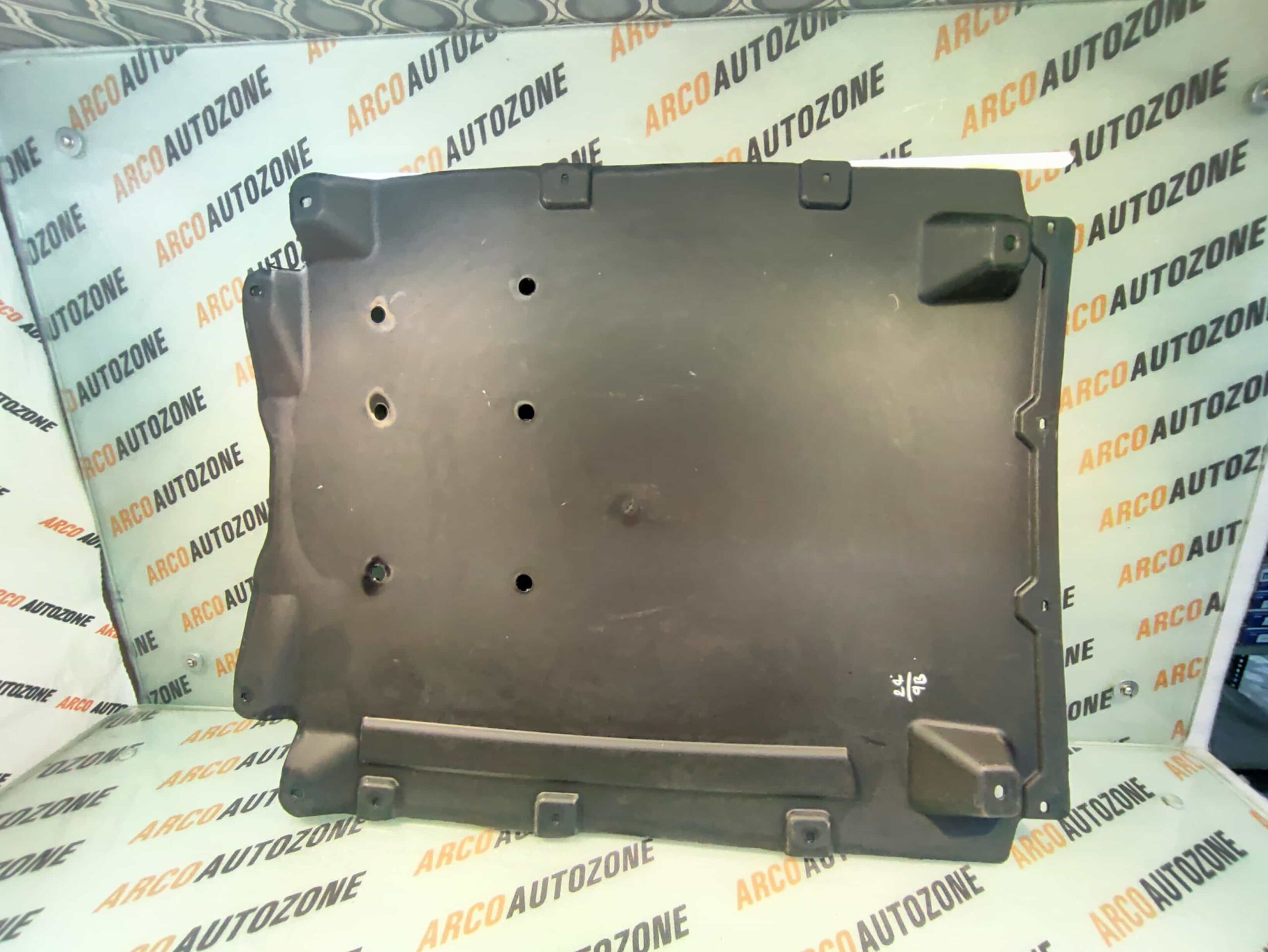 ENGINE COVER