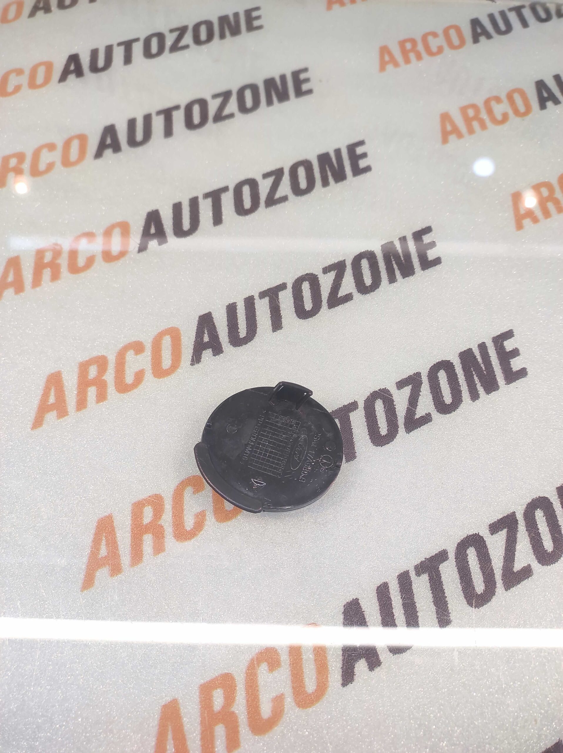 TOW CAP FIESTA T1 2657
