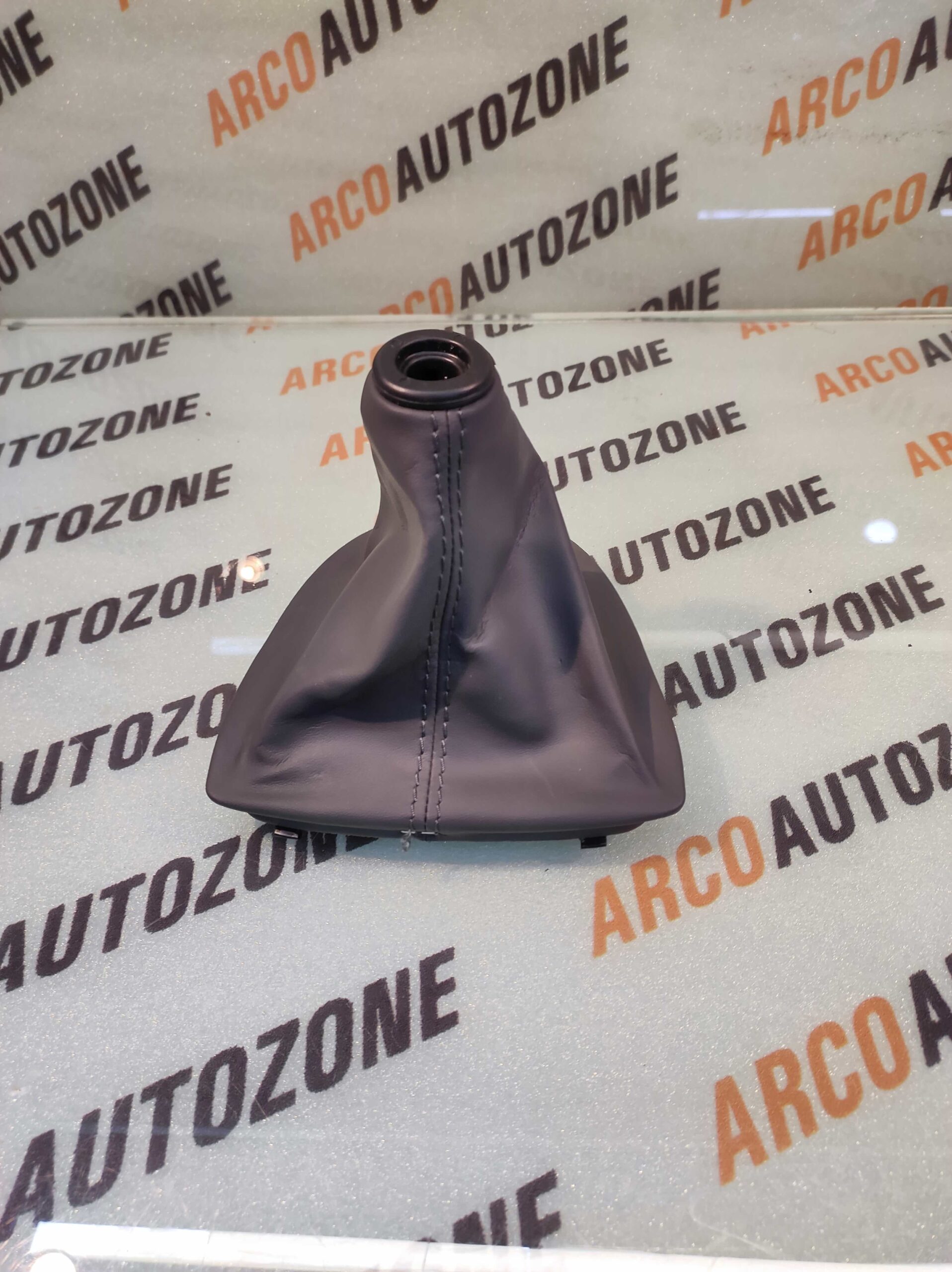 GEAR LEVER BOOT VERNA 2012 SMITH 8222
