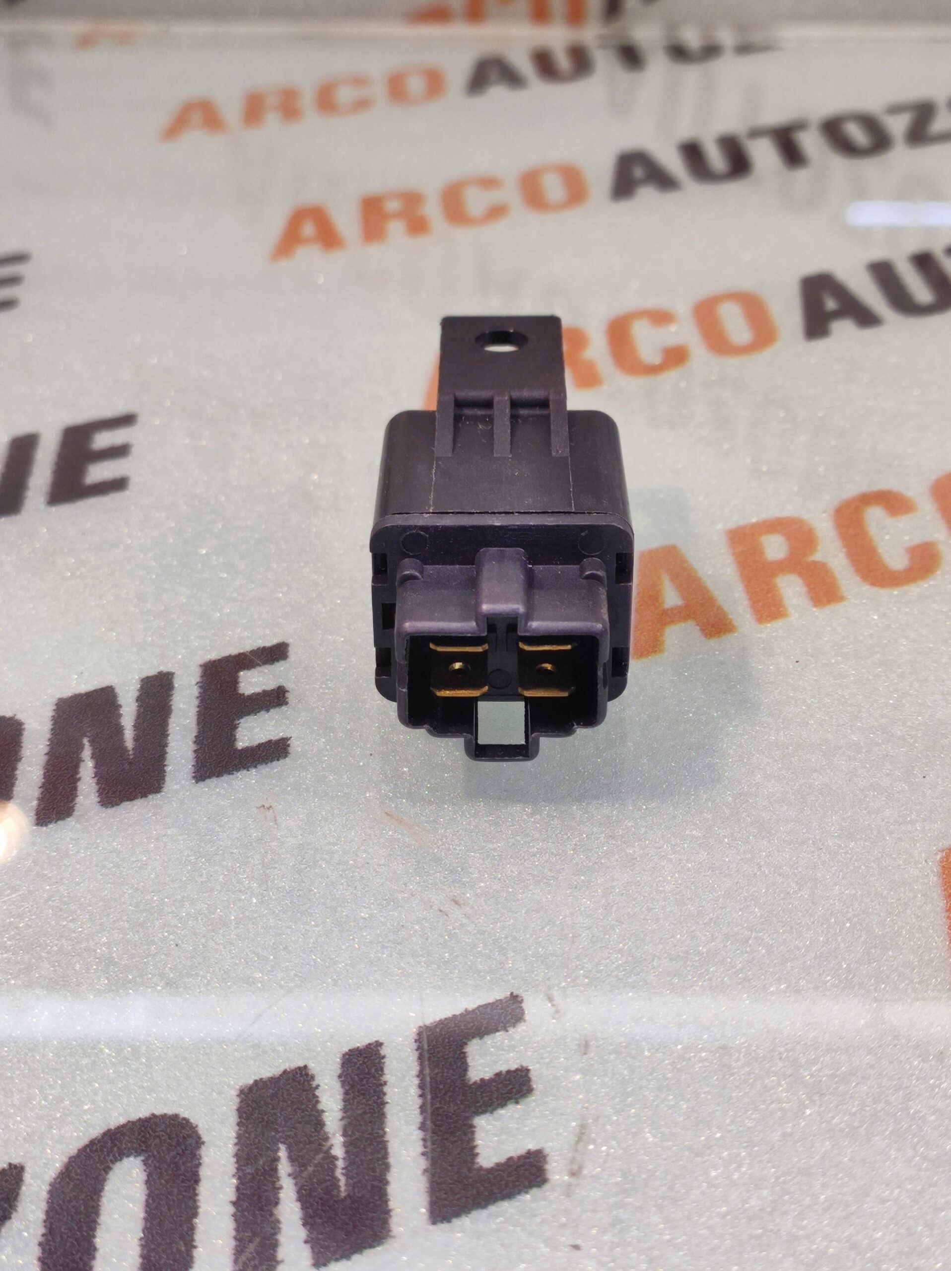 RELAY FOG LAMP 40A HLS4121 IMP