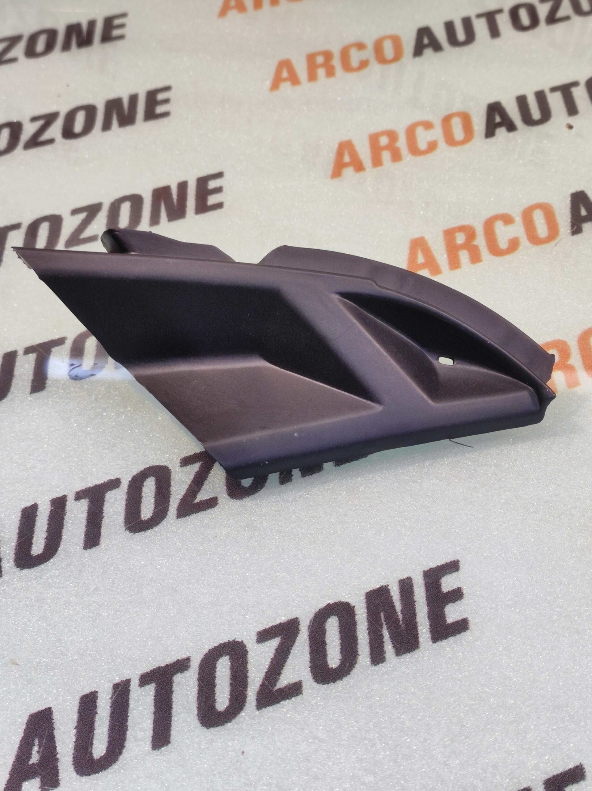 COWL TOP KONE AMAZE T1 T2 RIGHT HD055152 ACC